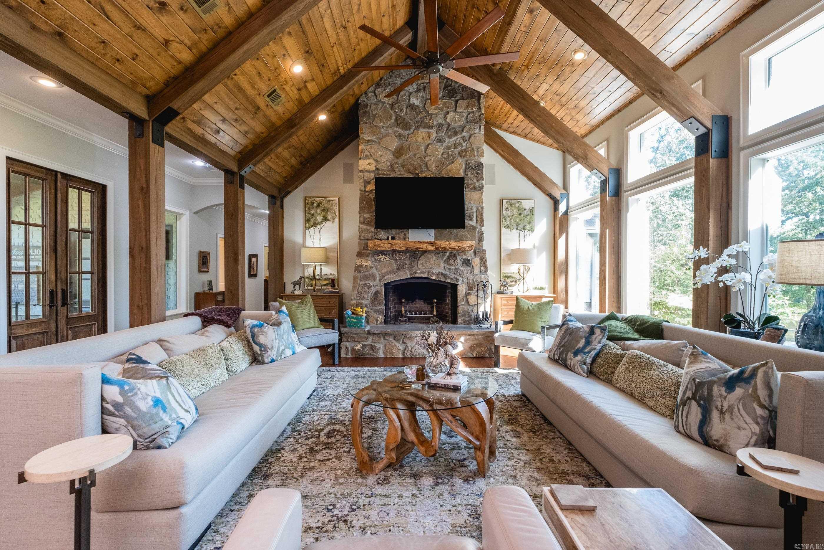 8210 Matthews  Roland, AR