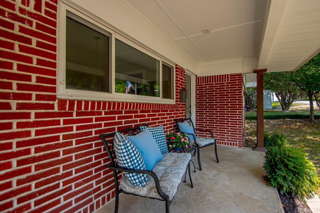 721 W Narroway  Benton, AR