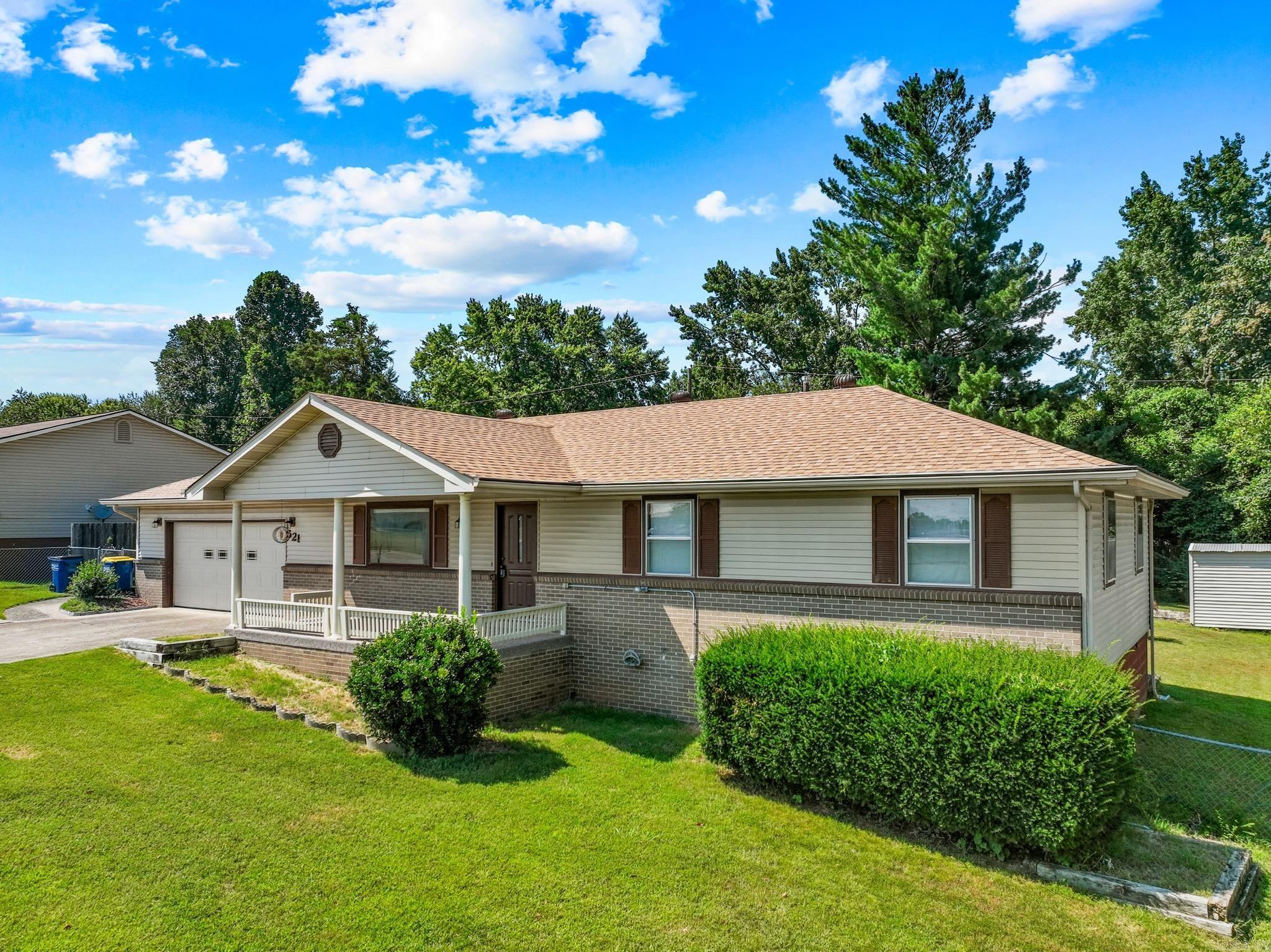 521 E 13th  Mountain Home, AR