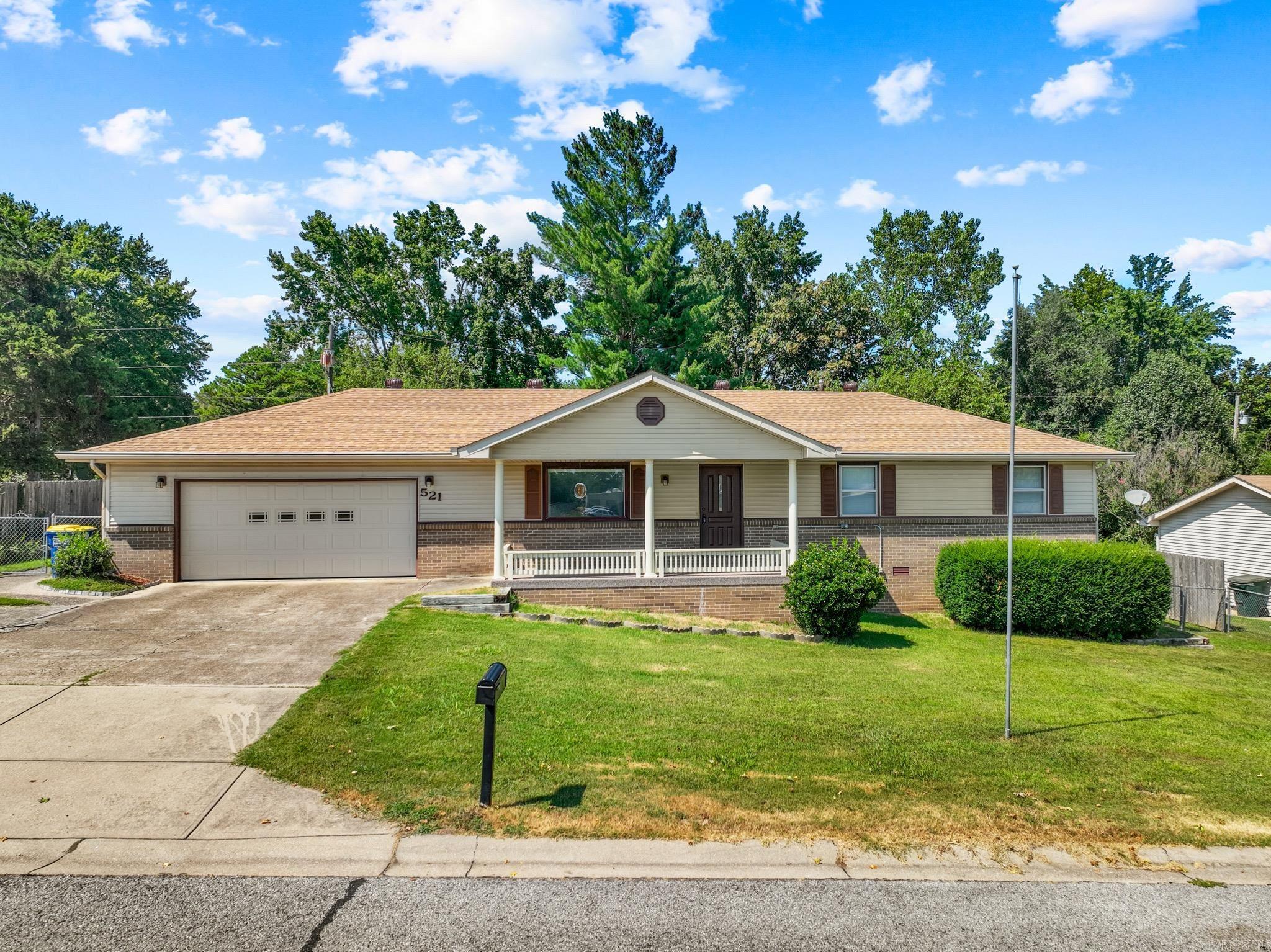 521 E 13th  Mountain Home, AR