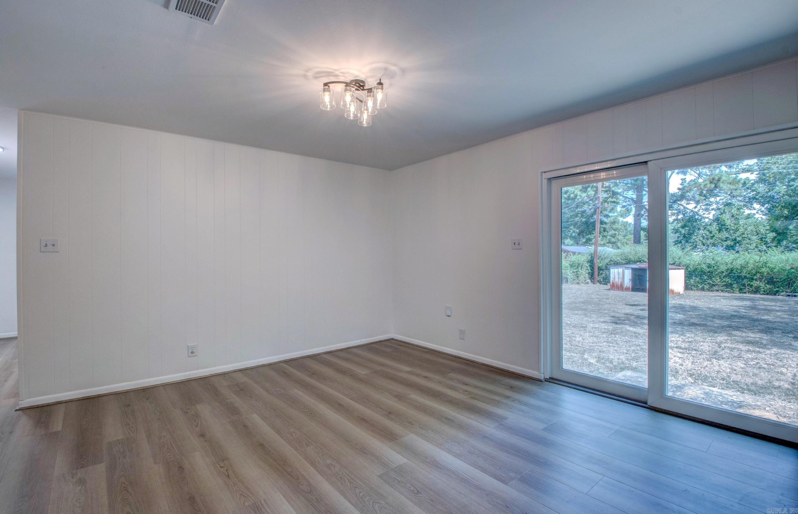 9300 Cloverhill  Little Rock, AR