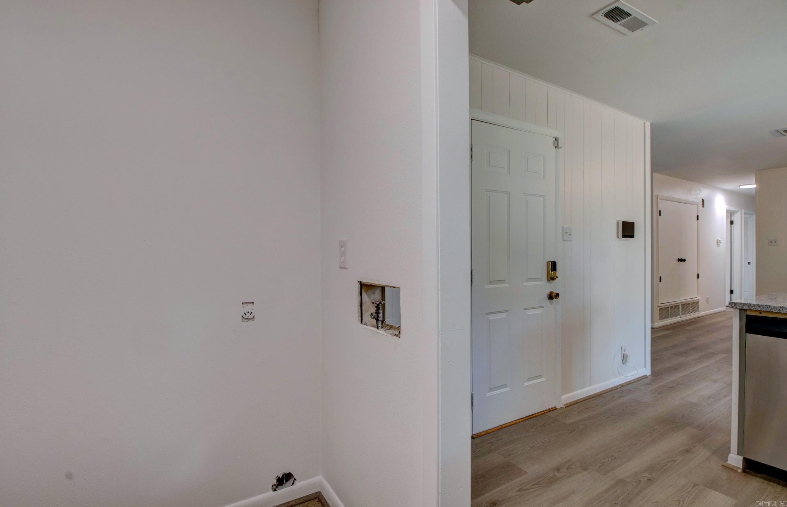 9300 Cloverhill  Little Rock, AR