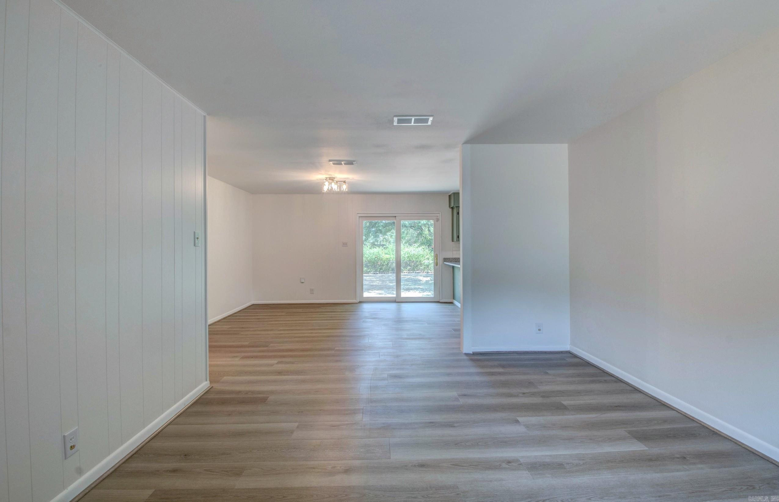 9300 Cloverhill  Little Rock, AR