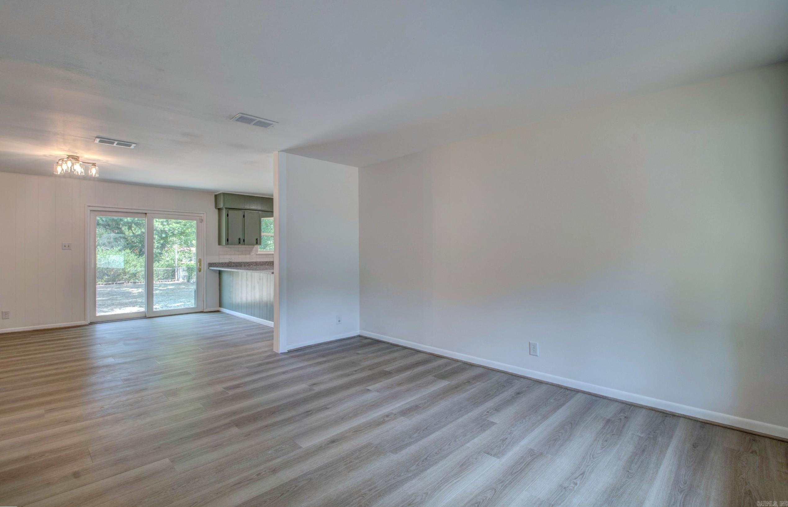 9300 Cloverhill  Little Rock, AR