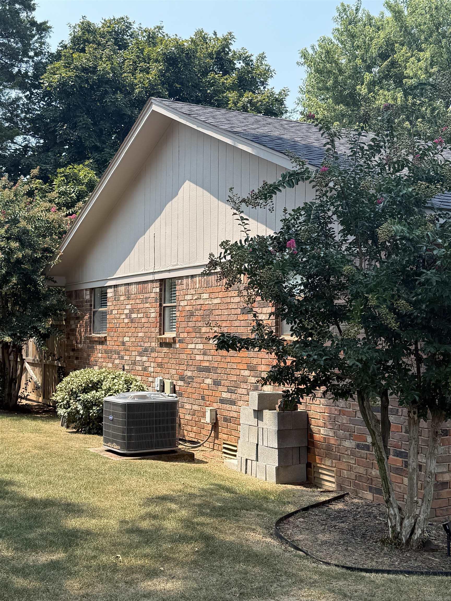 2 Westview Circle  Searcy, AR