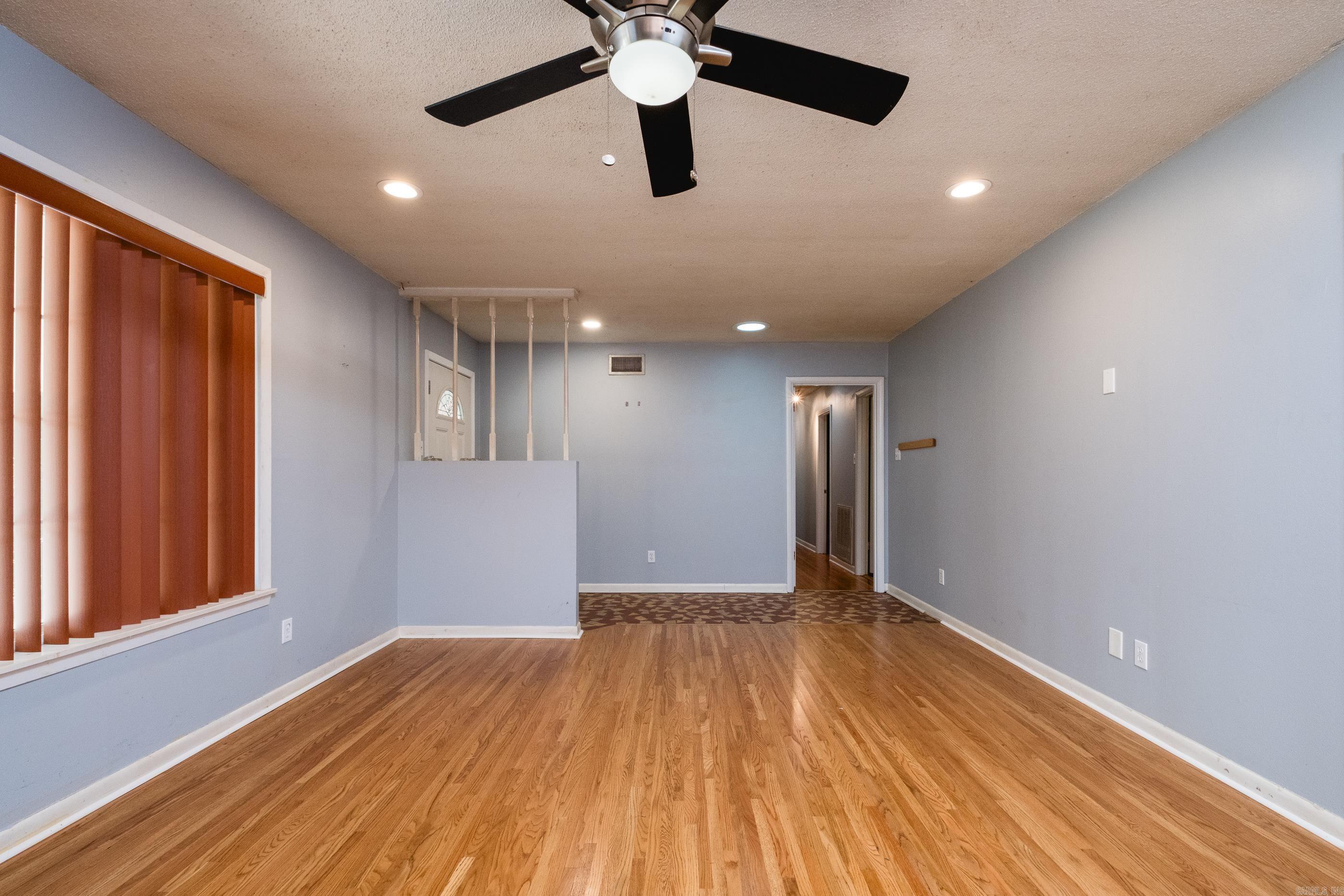 49 Meadowbrook Dr  Little Rock, AR