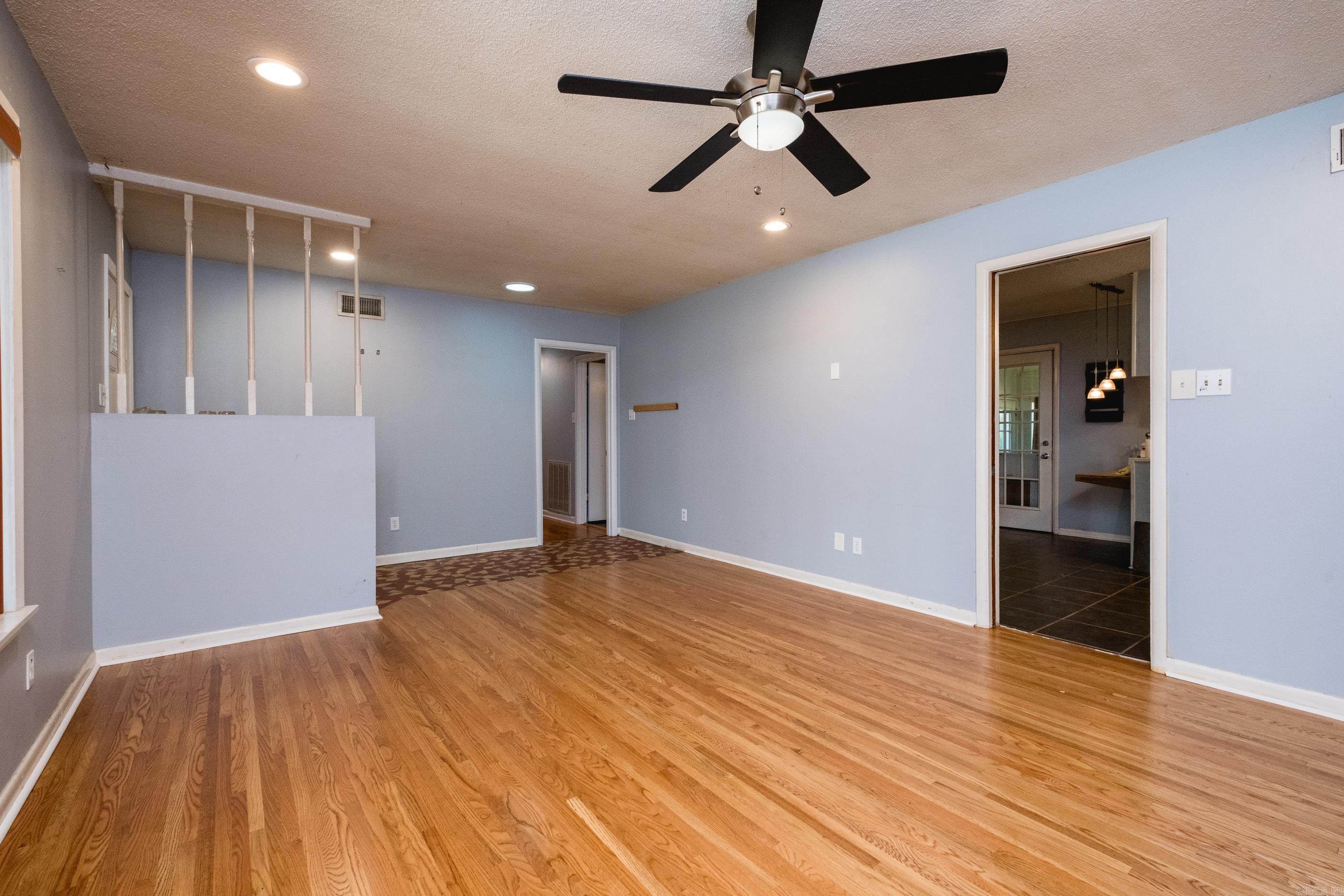 49 Meadowbrook Dr  Little Rock, AR