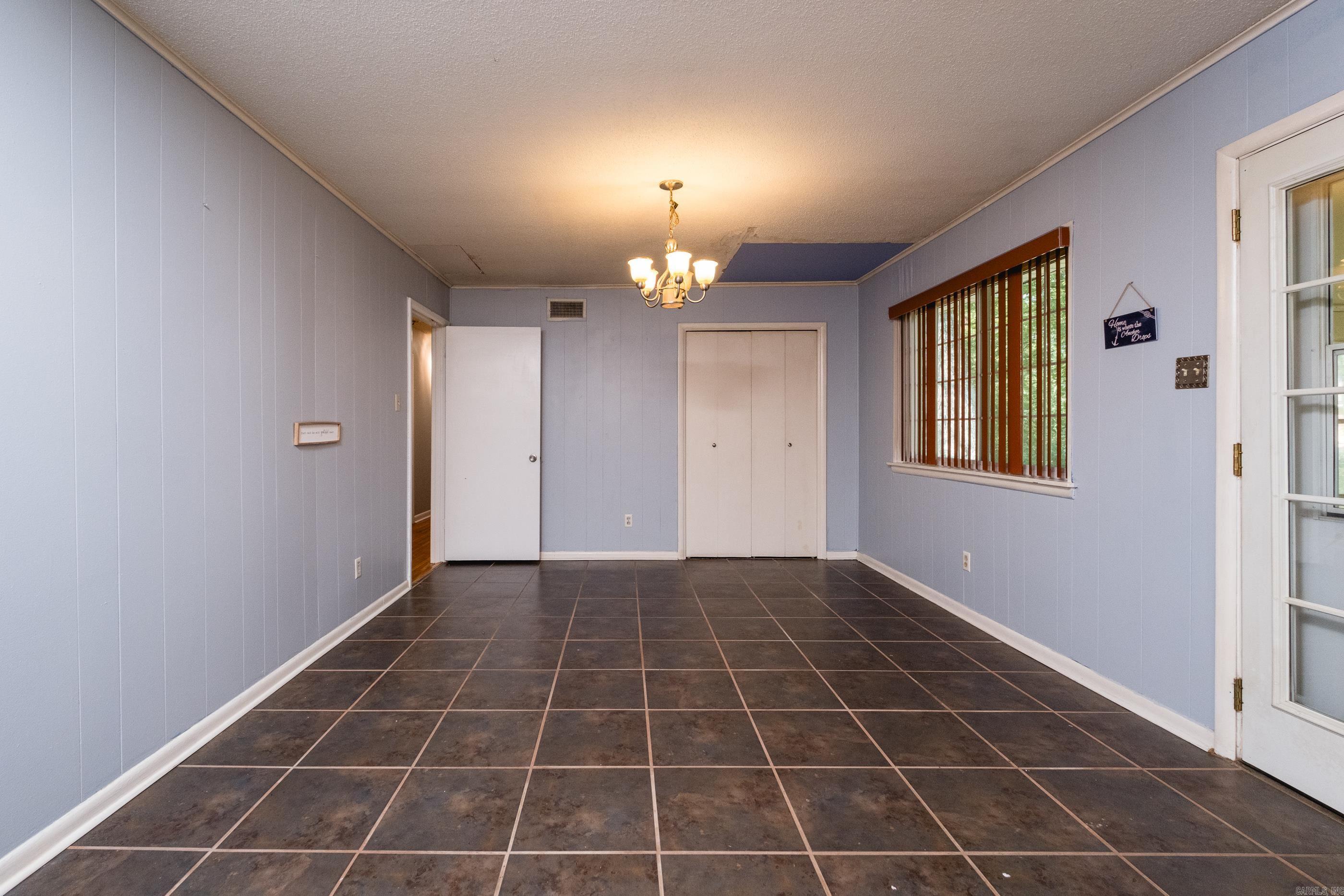 49 Meadowbrook Dr  Little Rock, AR