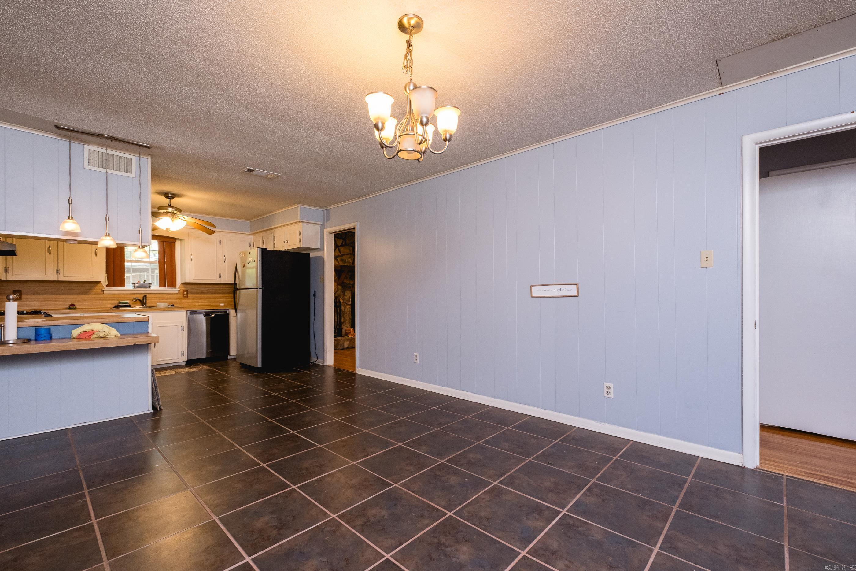49 Meadowbrook Dr  Little Rock, AR