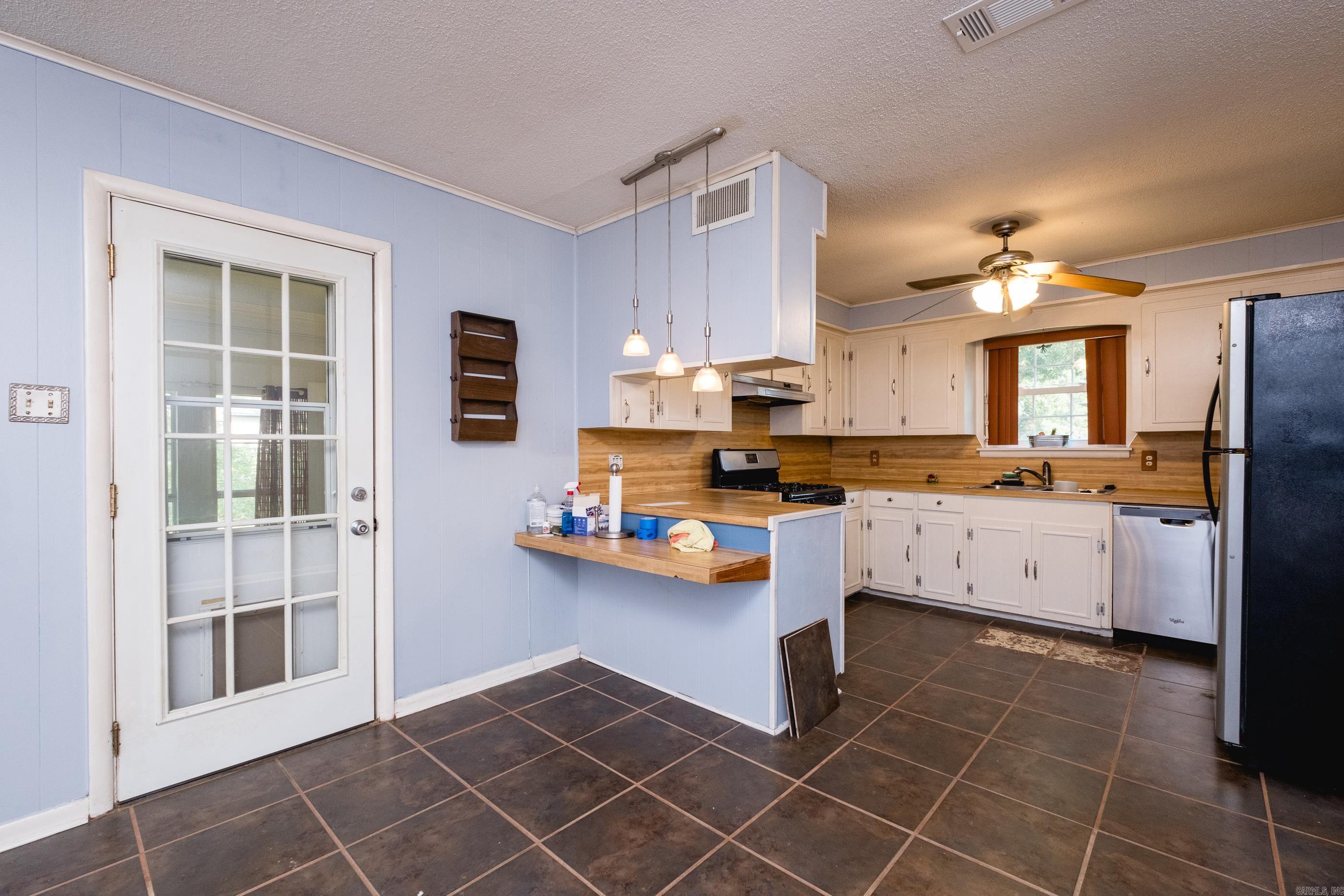 49 Meadowbrook Dr  Little Rock, AR