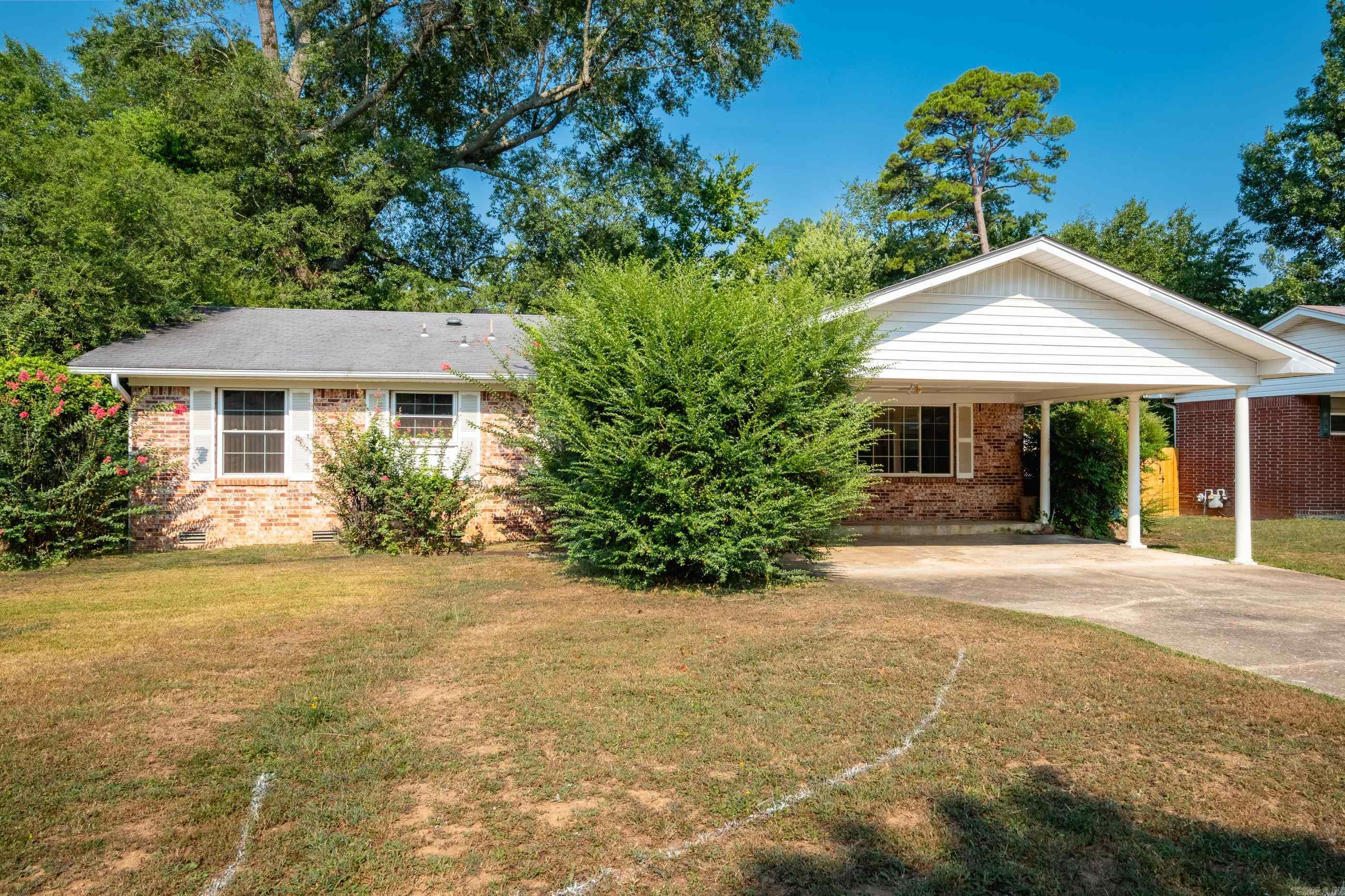 49 Meadowbrook Dr  Little Rock, AR