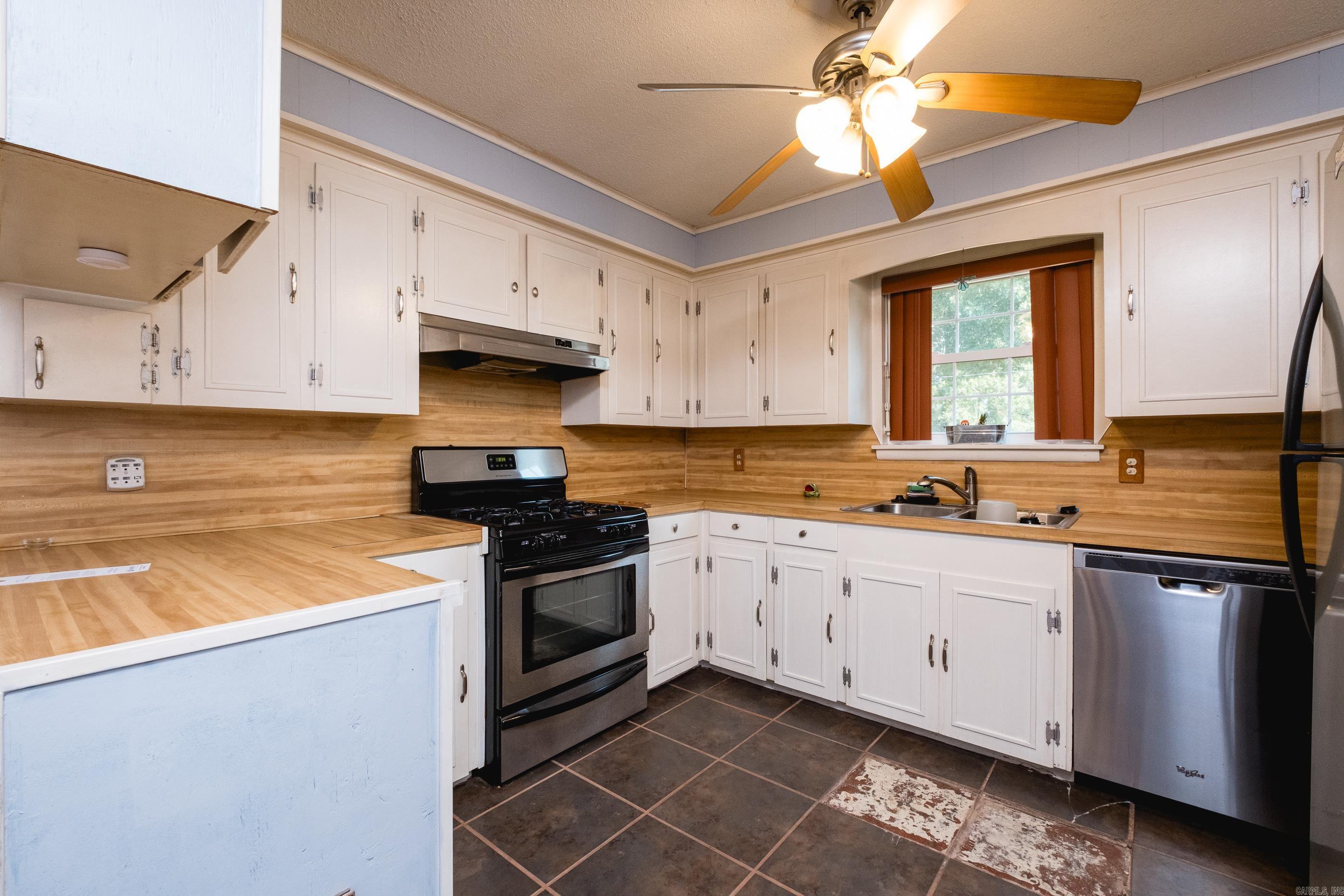 49 Meadowbrook Dr  Little Rock, AR