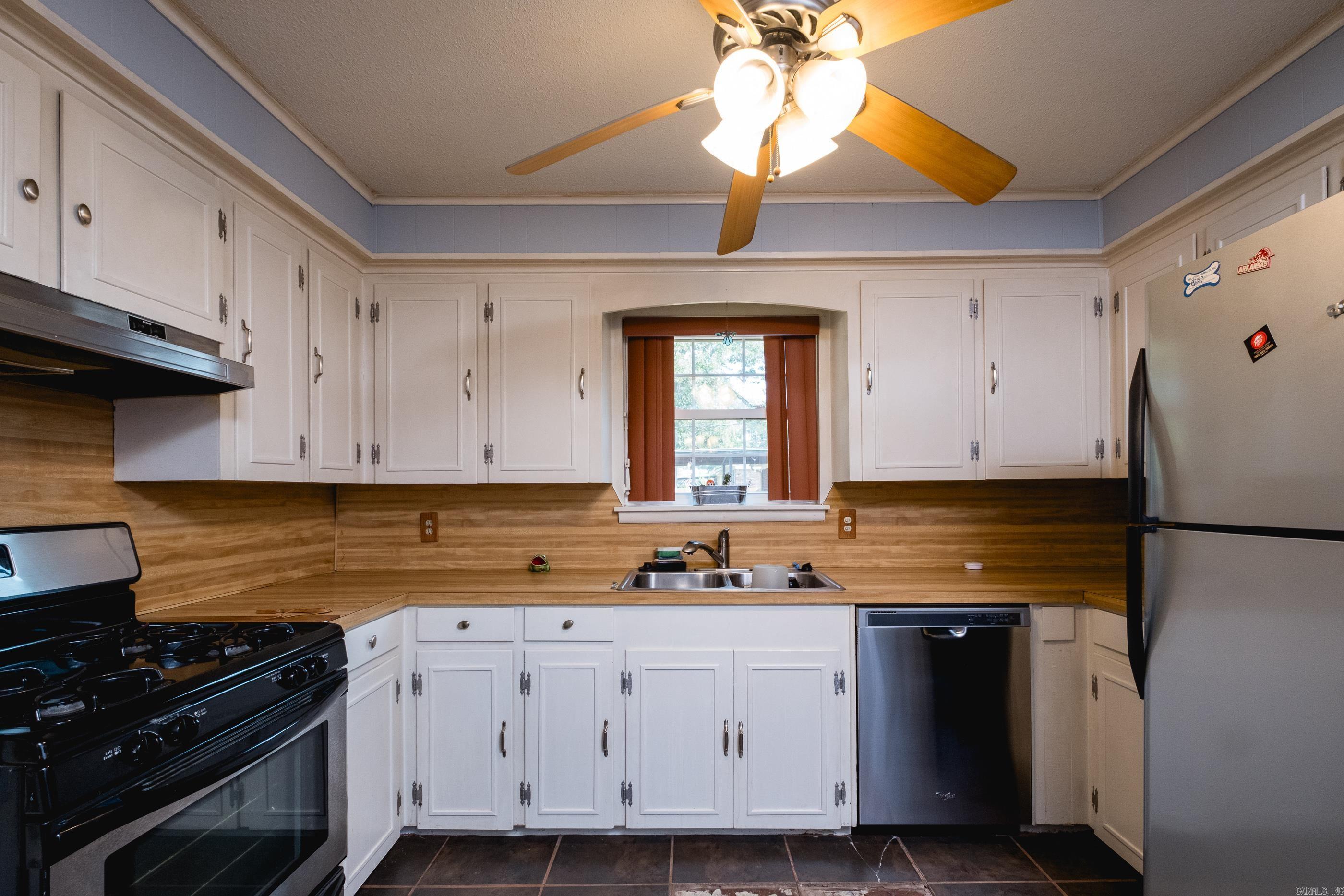 49 Meadowbrook Dr  Little Rock, AR