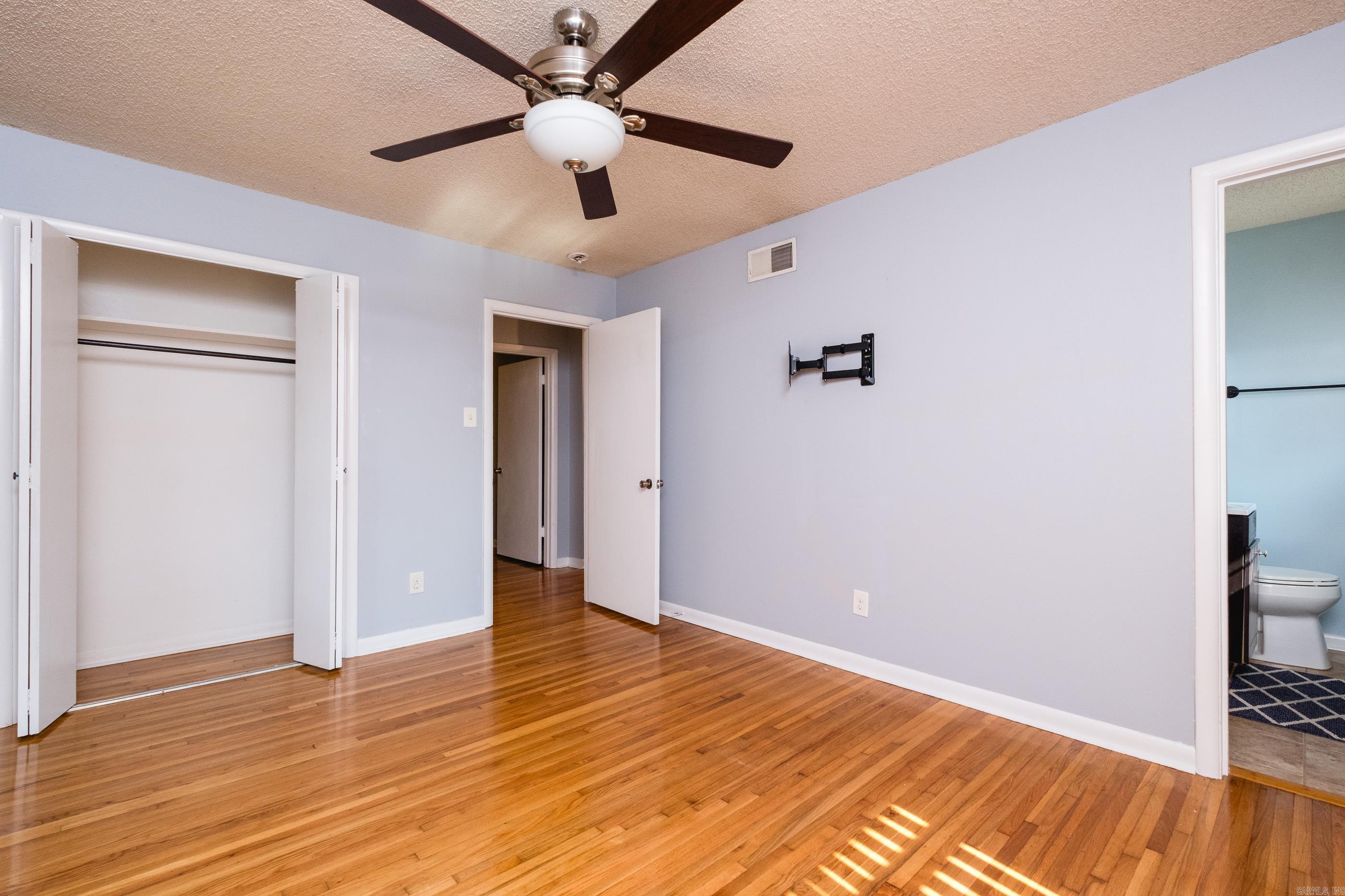 49 Meadowbrook Dr  Little Rock, AR