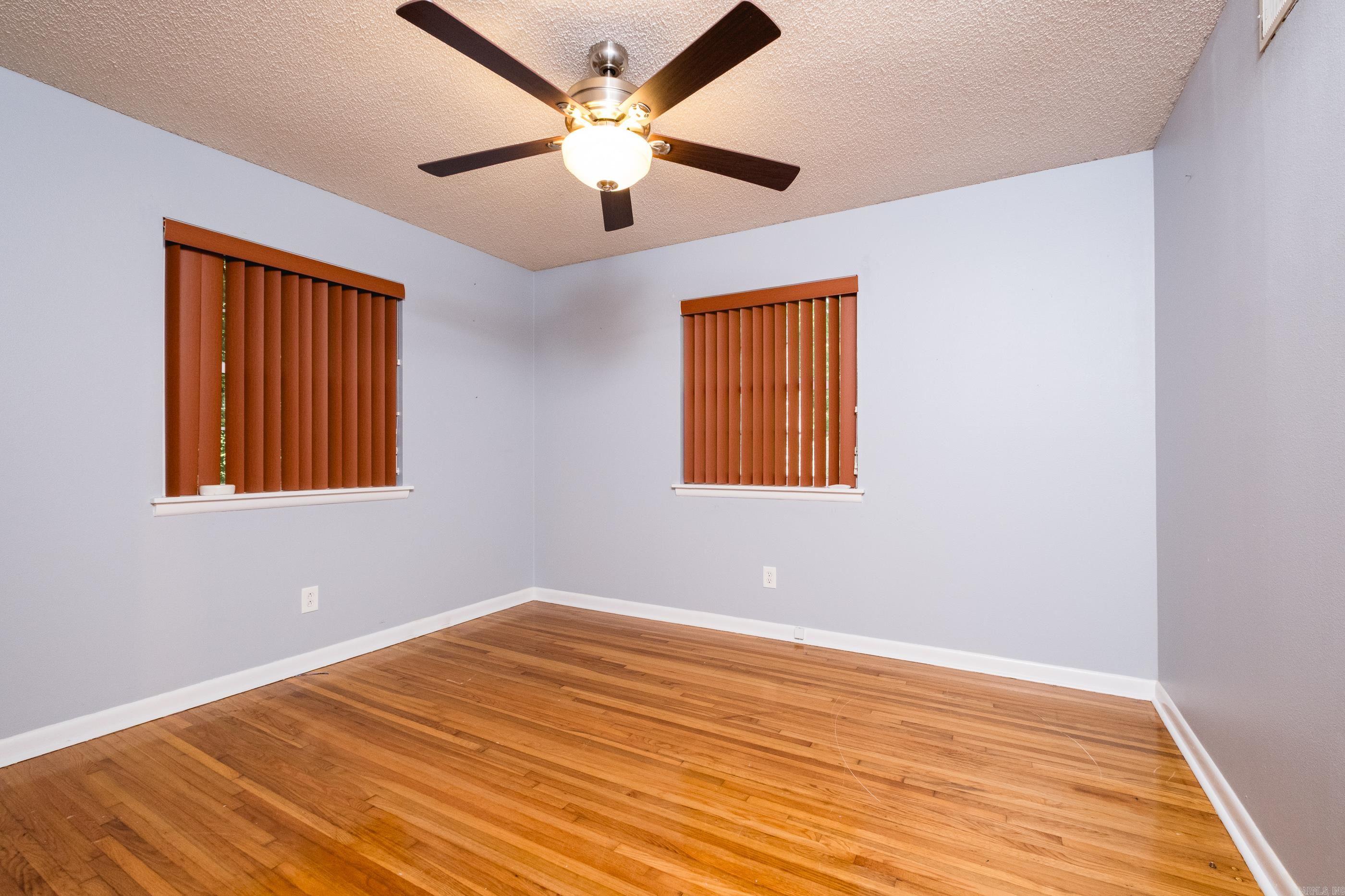 49 Meadowbrook Dr  Little Rock, AR