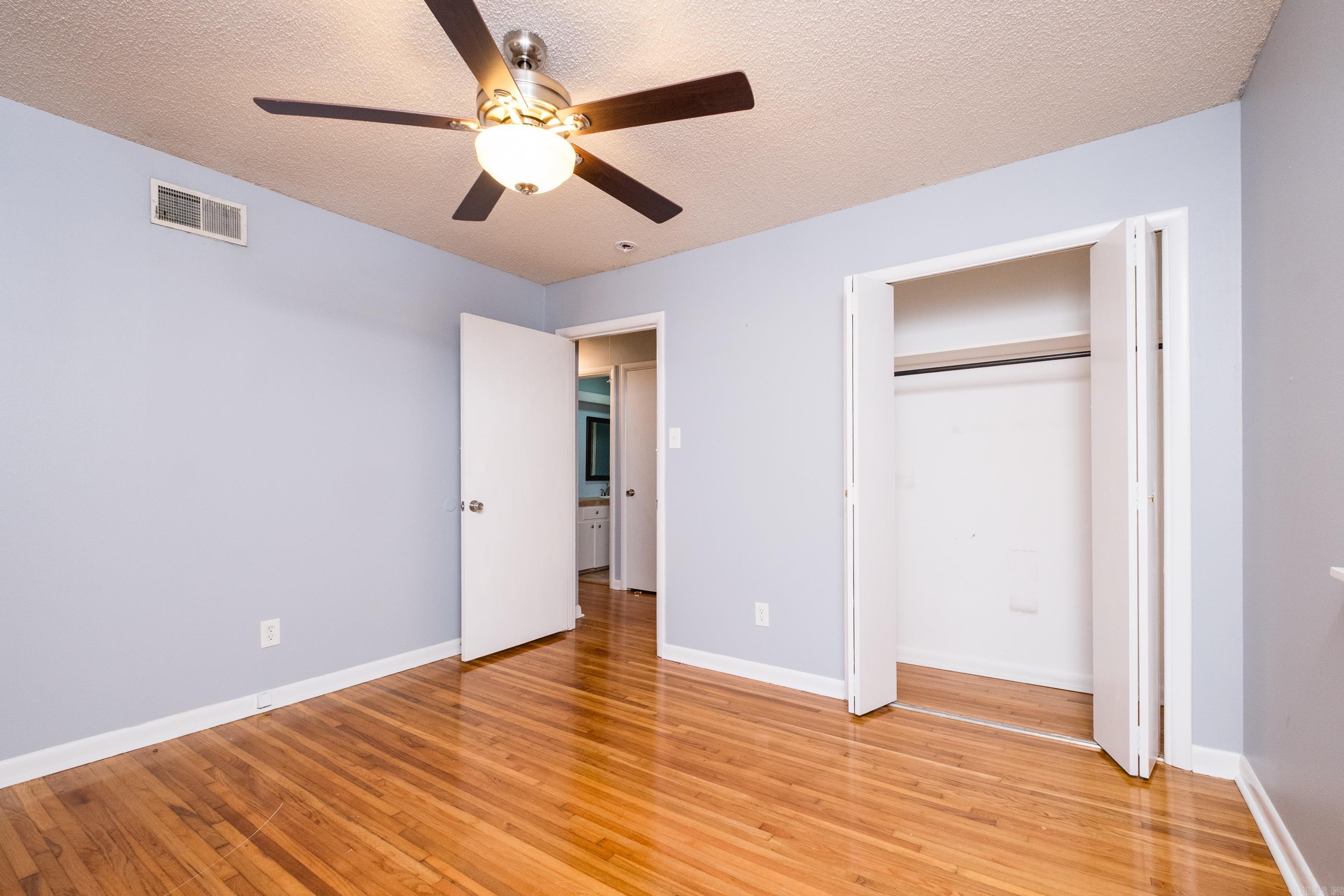 49 Meadowbrook Dr  Little Rock, AR