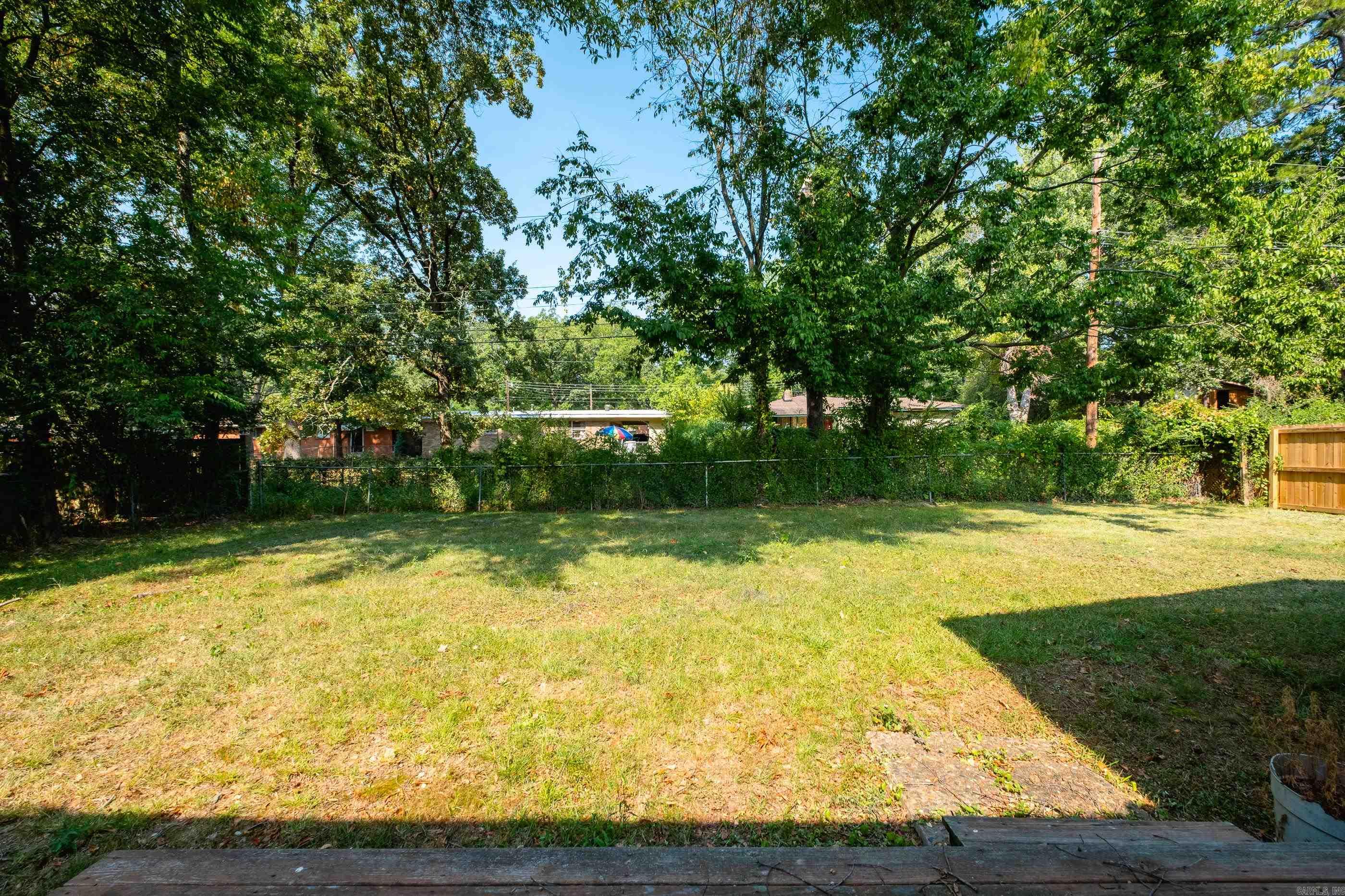 49 Meadowbrook Dr  Little Rock, AR