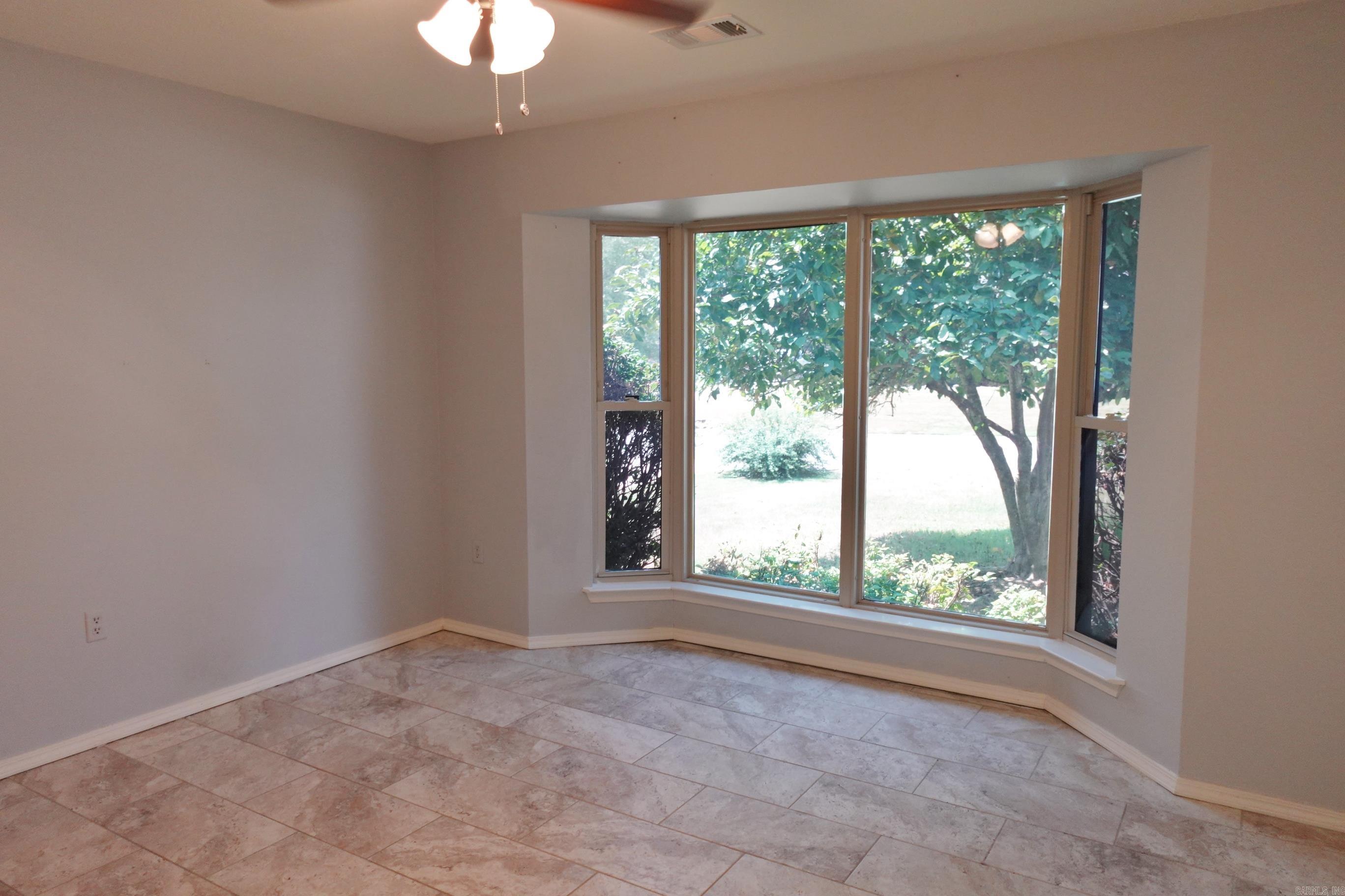 27 Kensington Dr.  Conway, AR