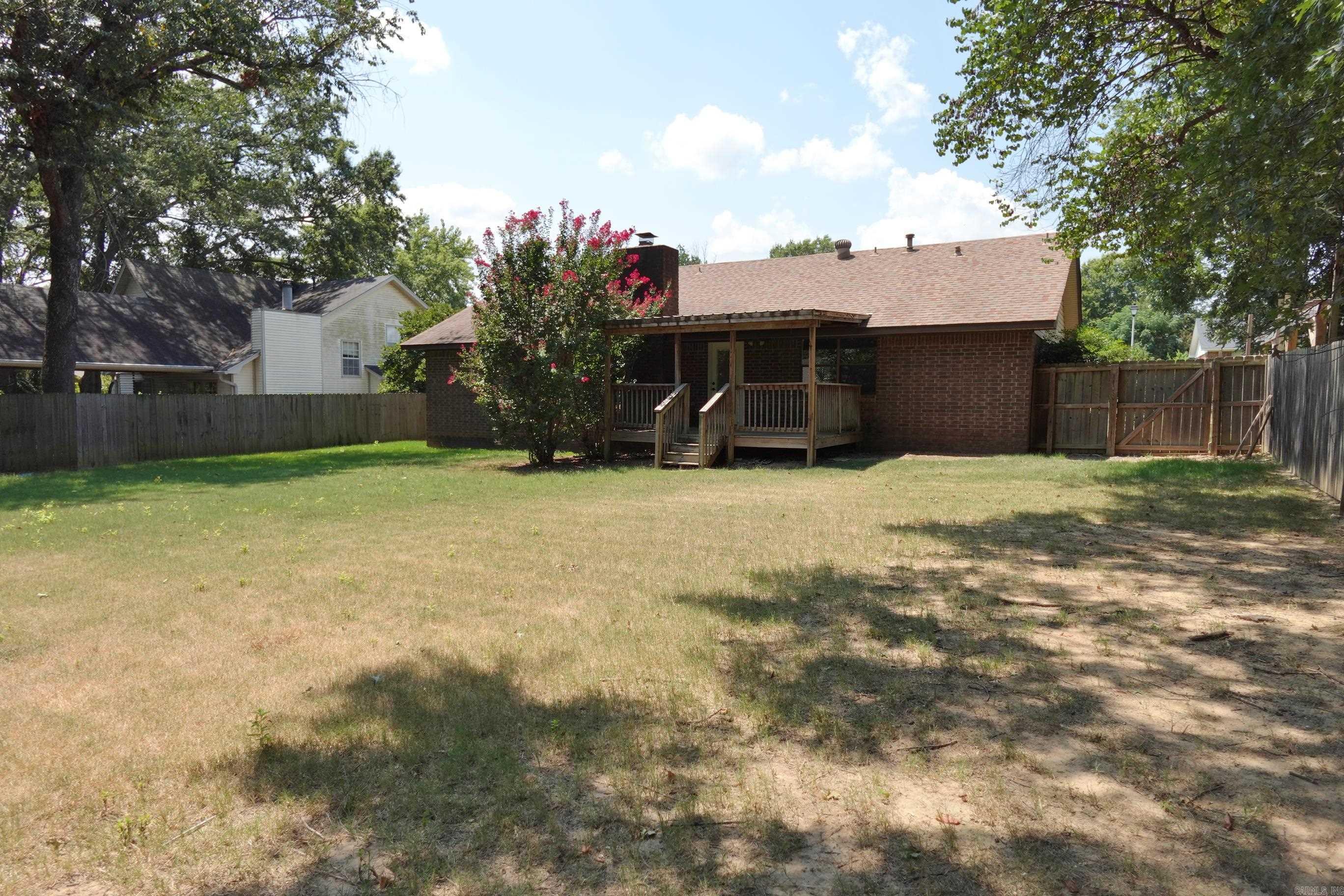 27 Kensington Dr.  Conway, AR
