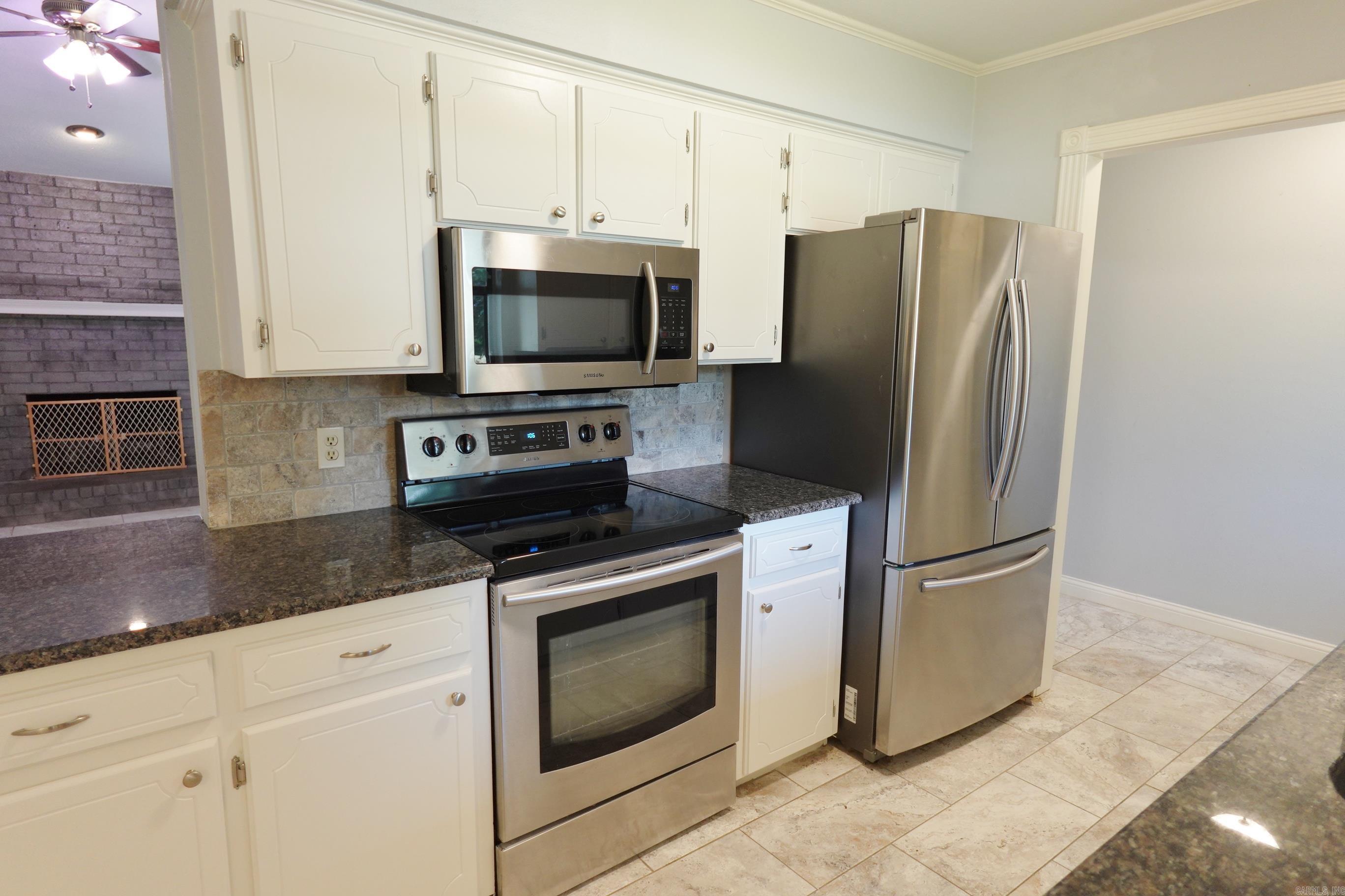 27 Kensington Dr.  Conway, AR