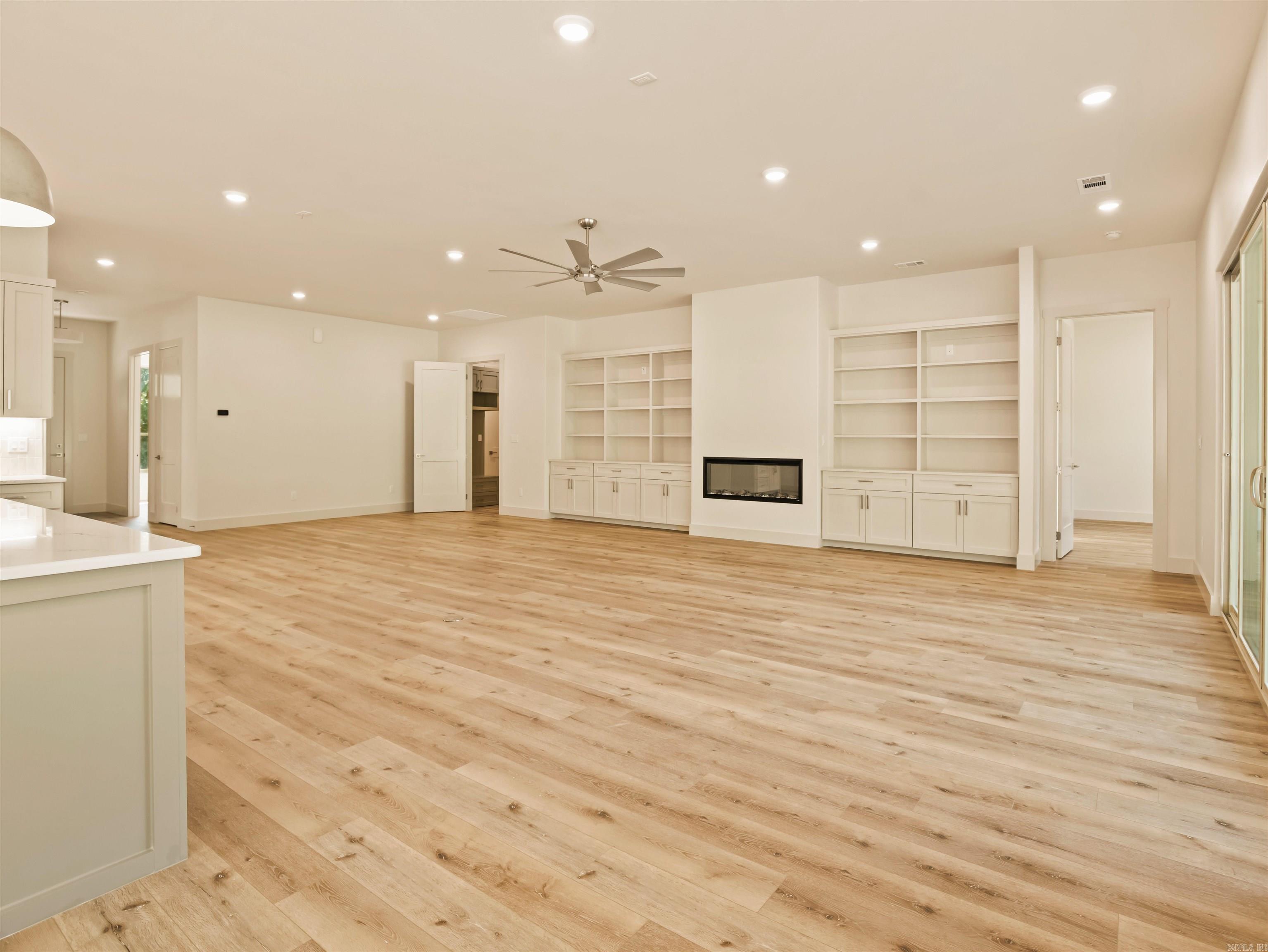 24 Zarina Ln  Hot Springs Village, AR