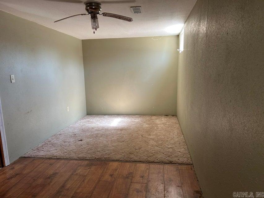 30 Bittersweet  Hardy, AR