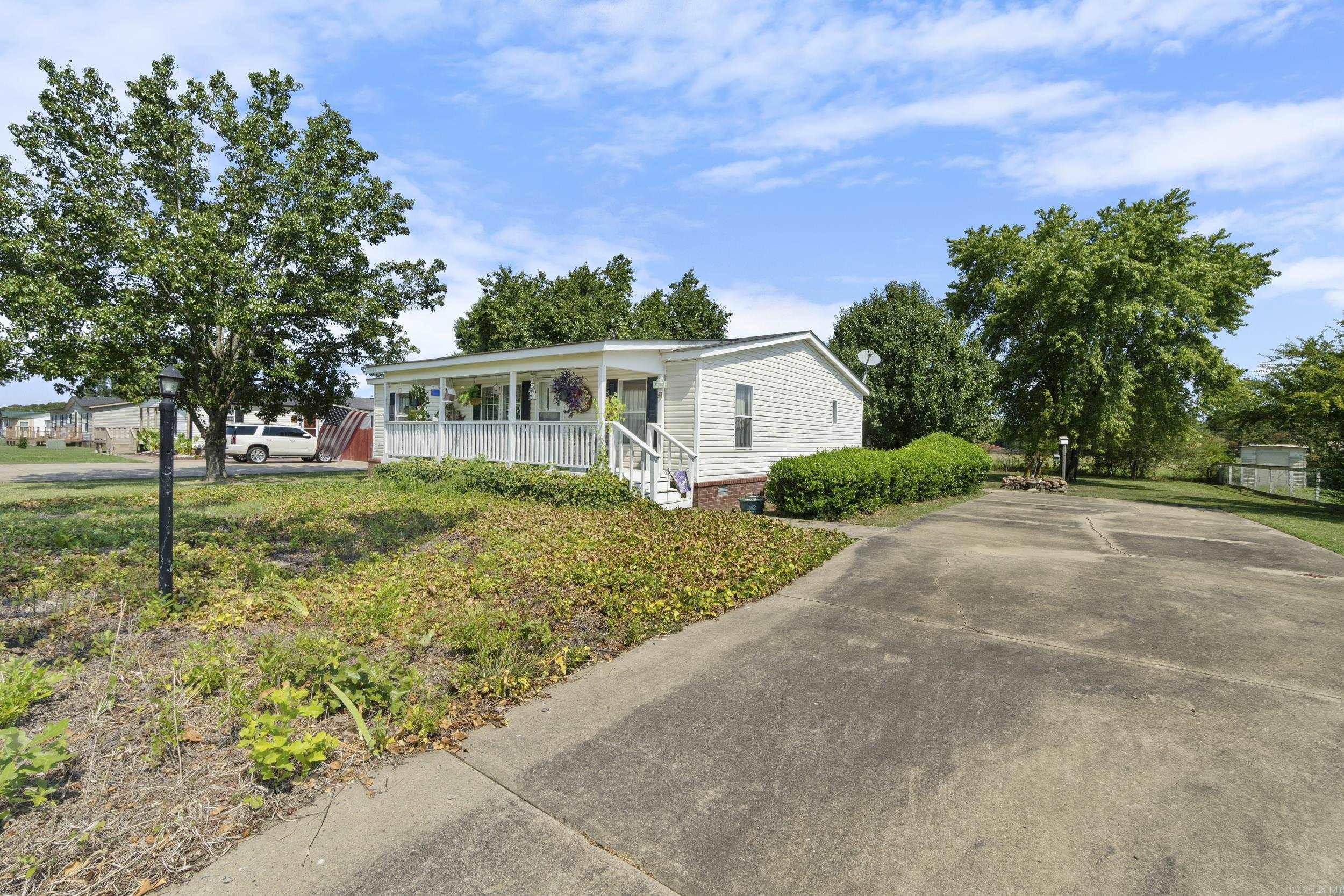 61 Brewer  Conway, AR