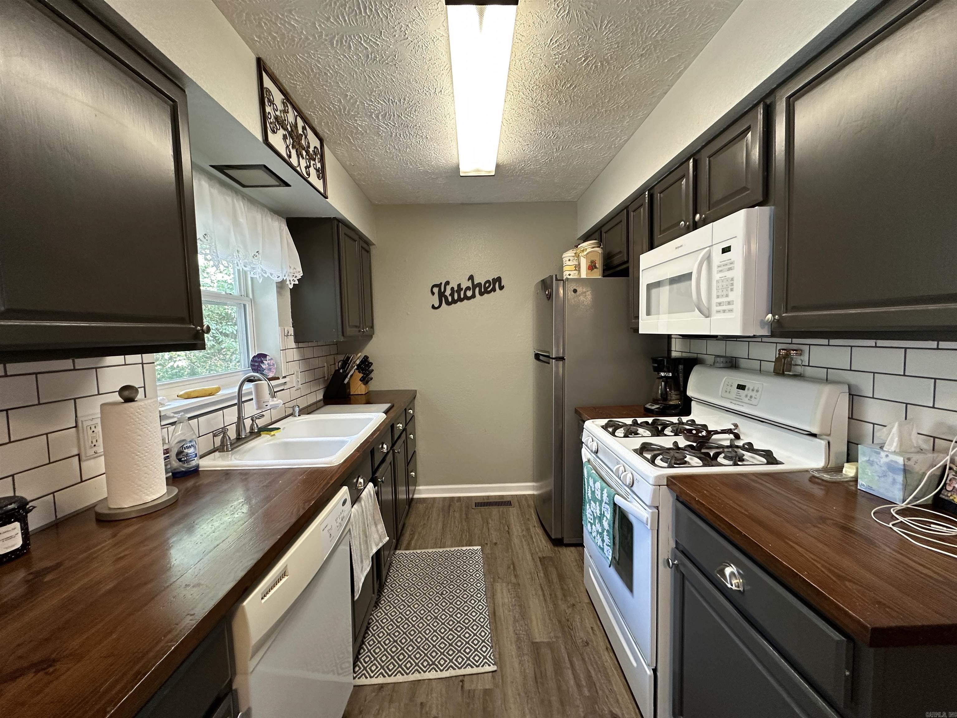 2104 Walnut Court  Mountain Home, AR