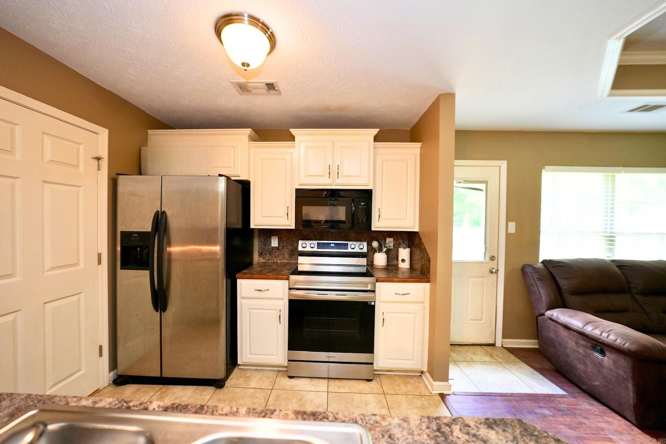 202 Plum Drive Austin, AR 72007