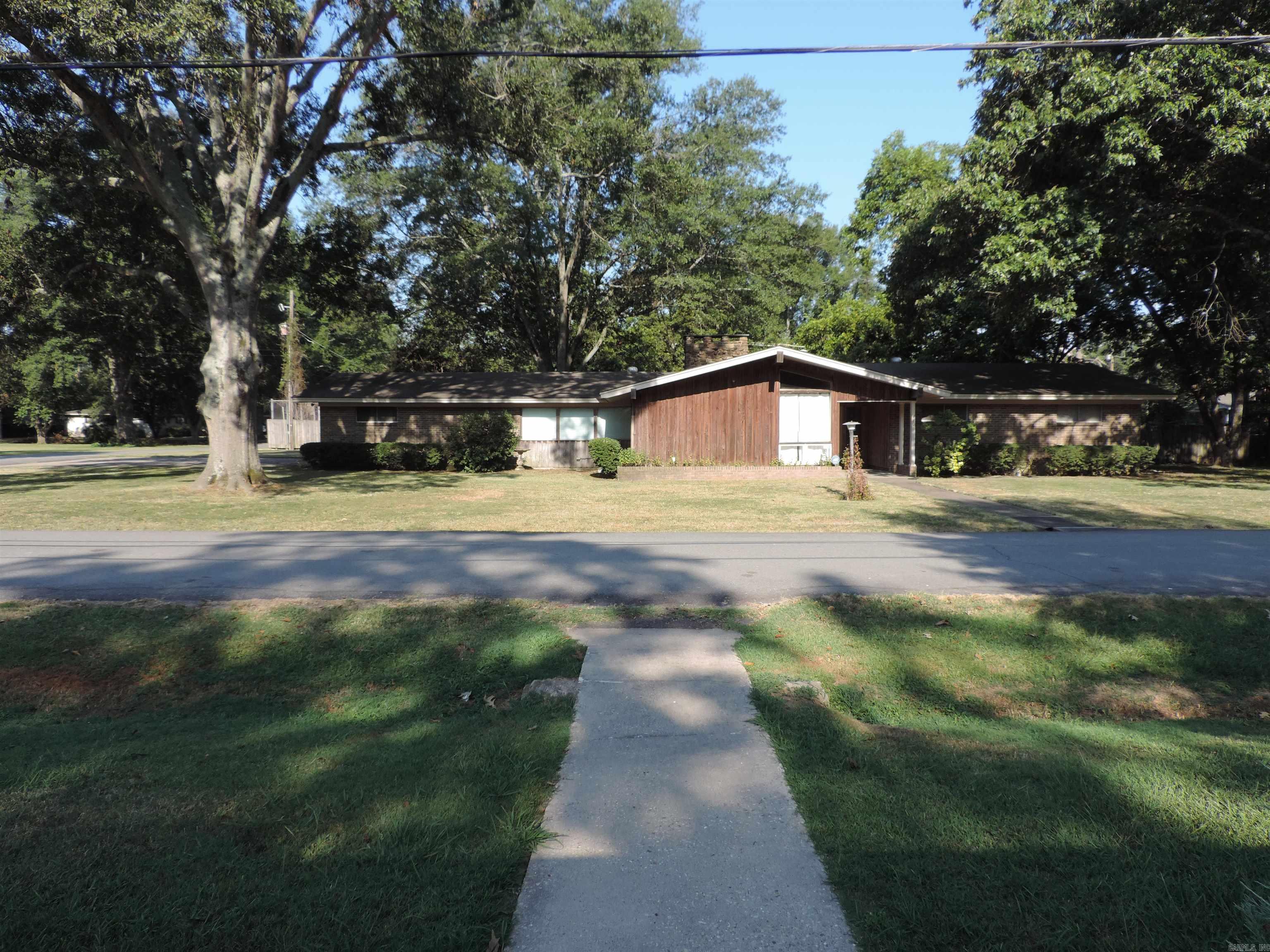 410 Adams  Dumas, AR