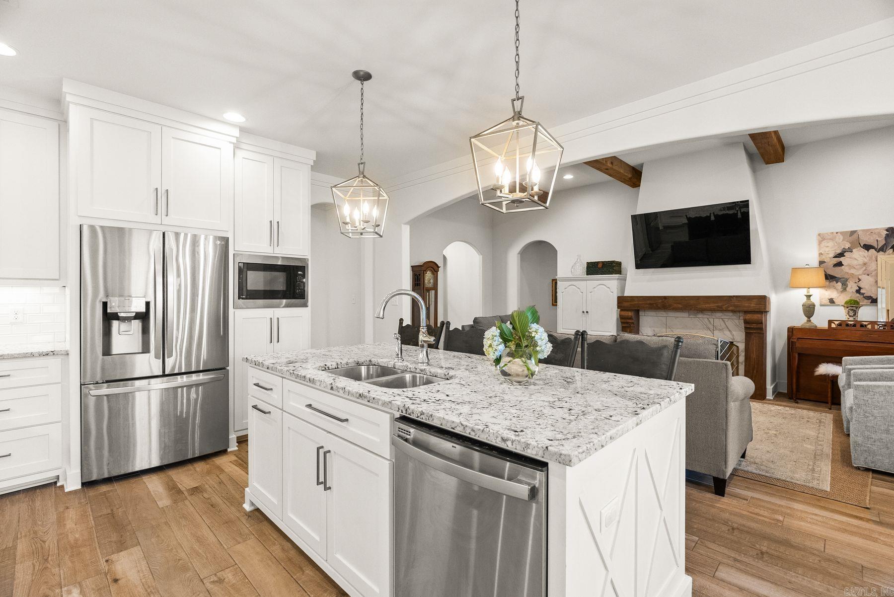 9844 Cliffside Dr  Sherwood, AR