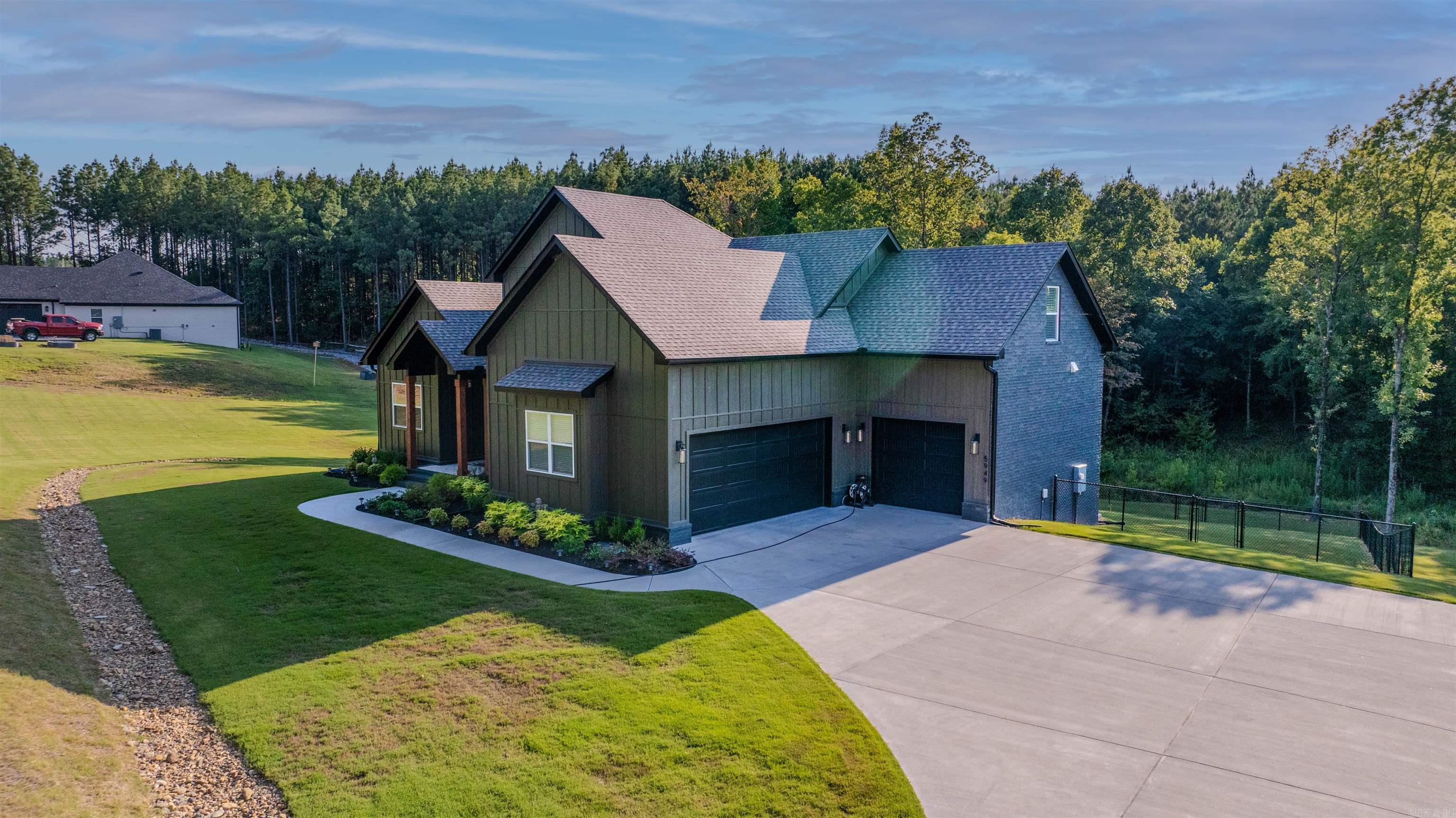 5949 NICKEL BILL JAMES ROAD  Benton, AR