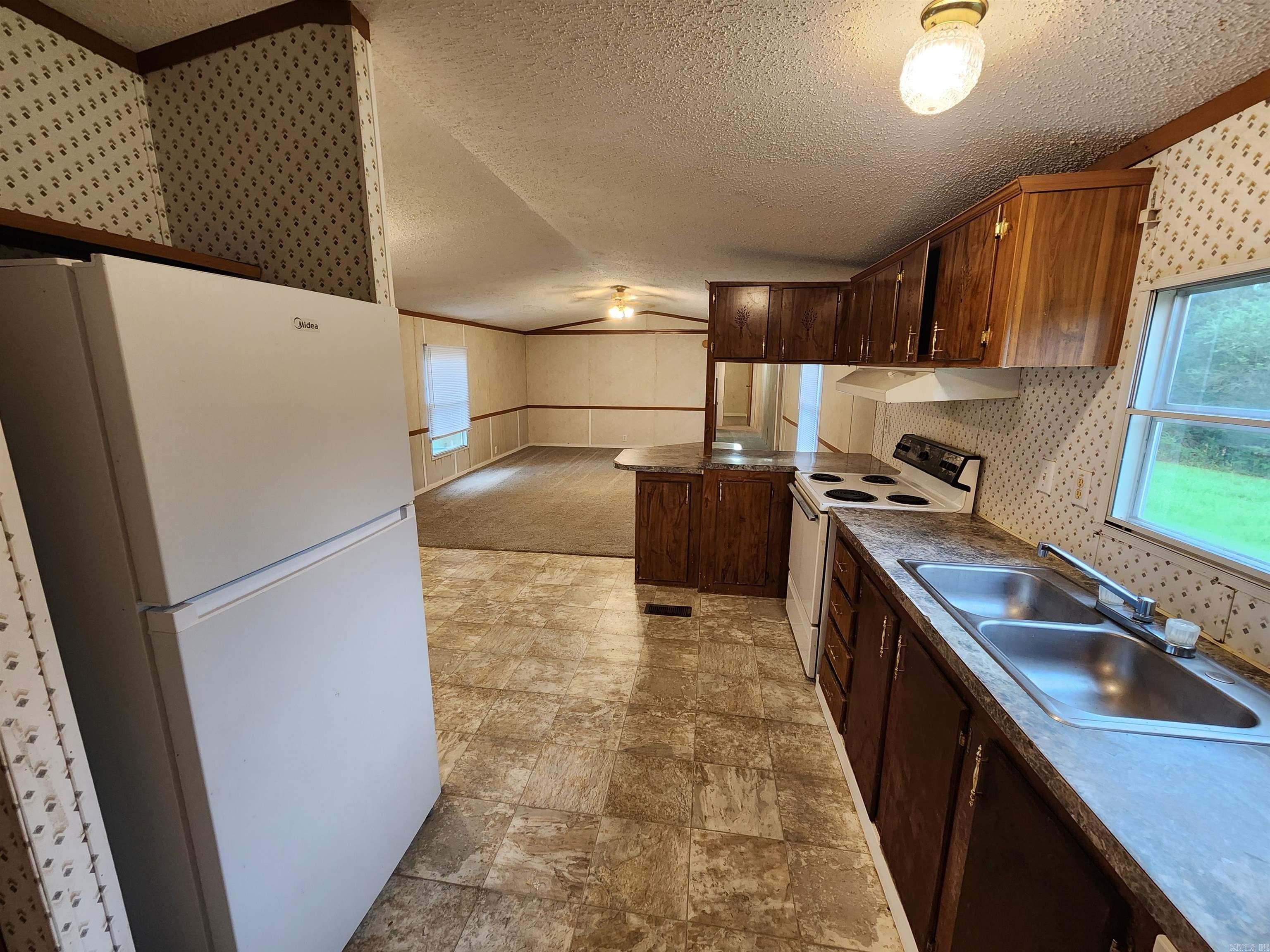 1136 McPherson Valley  Mabelvale, AR