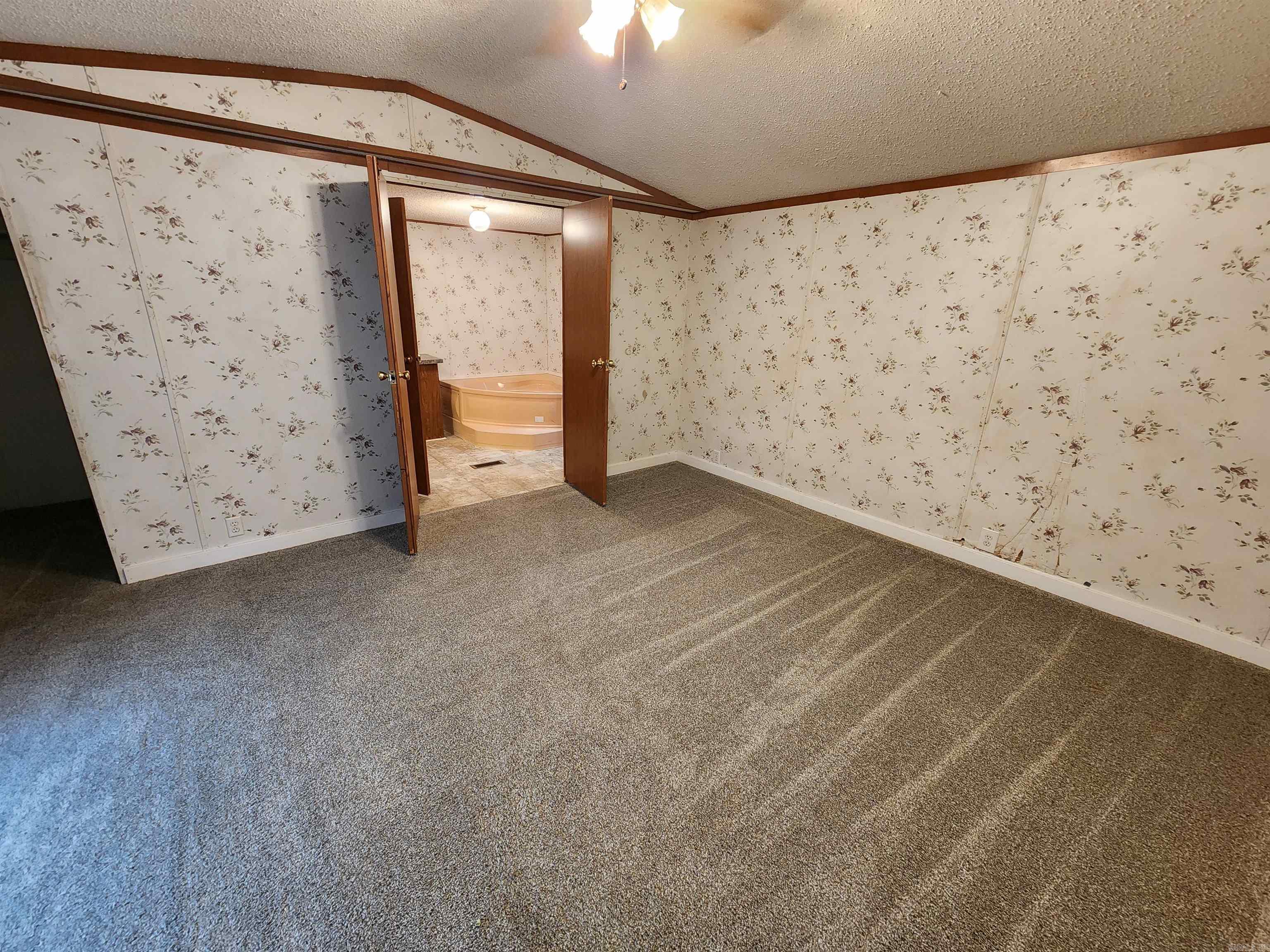 1136 McPherson Valley  Mabelvale, AR
