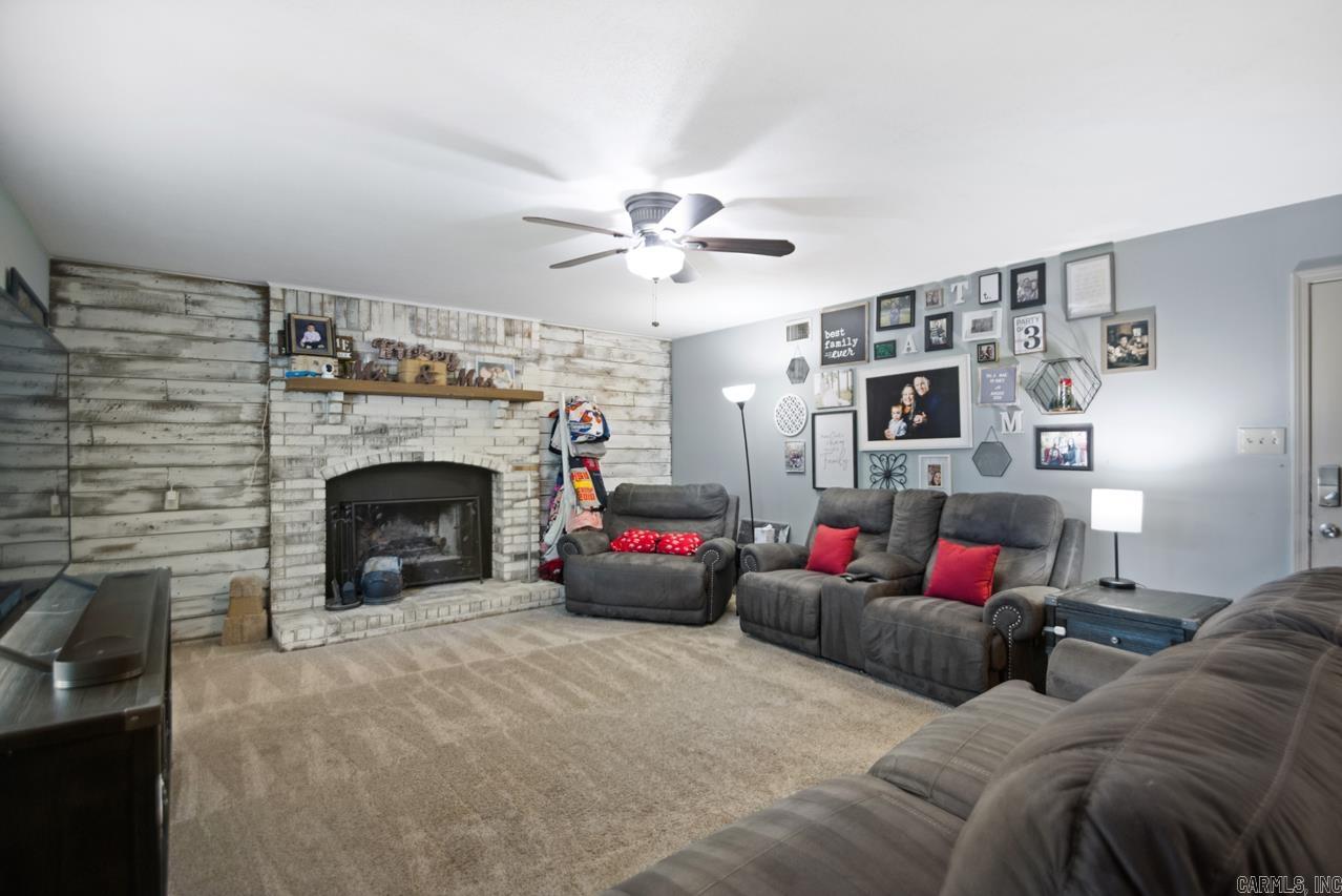 3615 N Fox Trail  Benton, AR