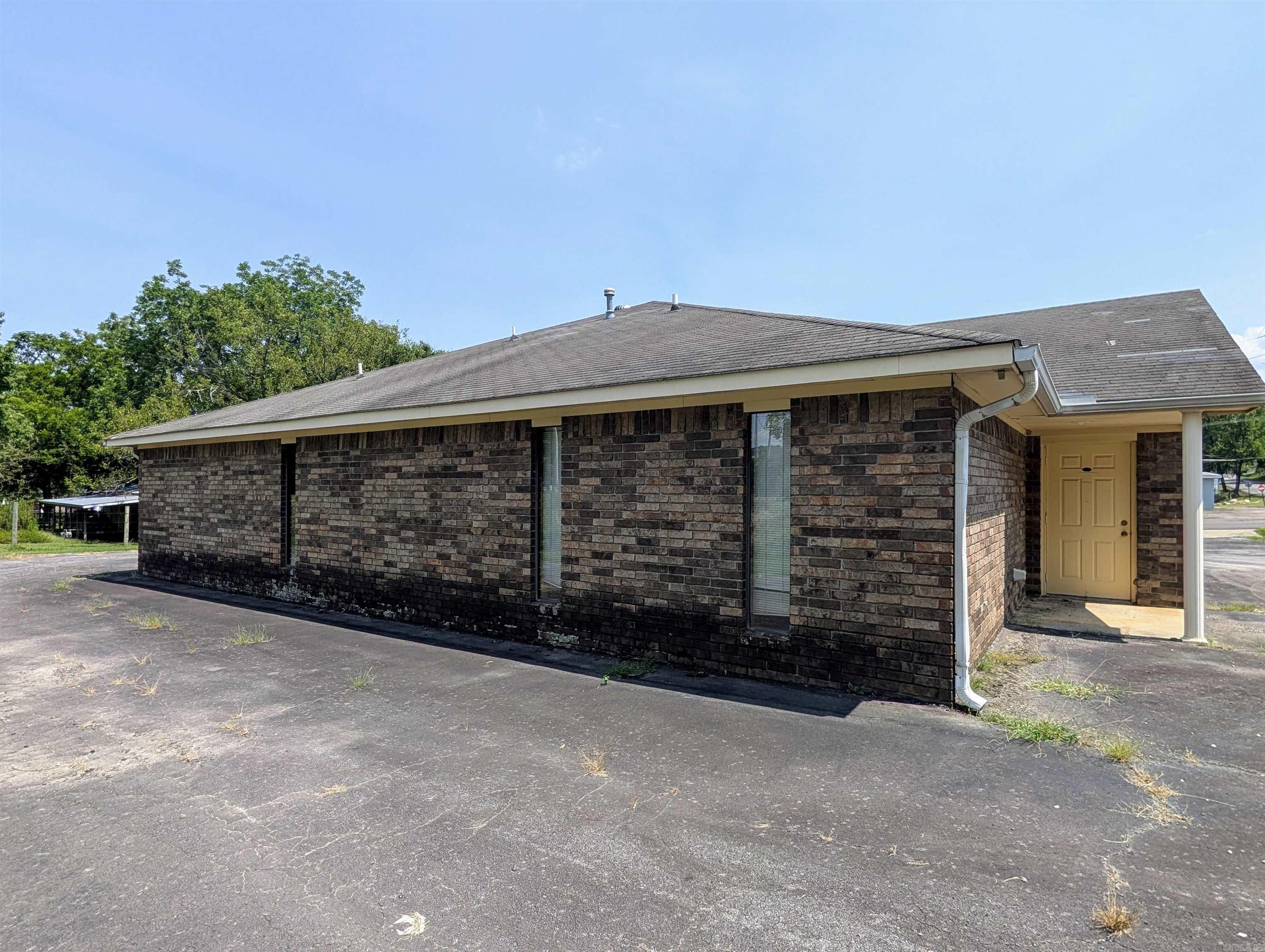 1102 S Mena Street  Mena, AR
