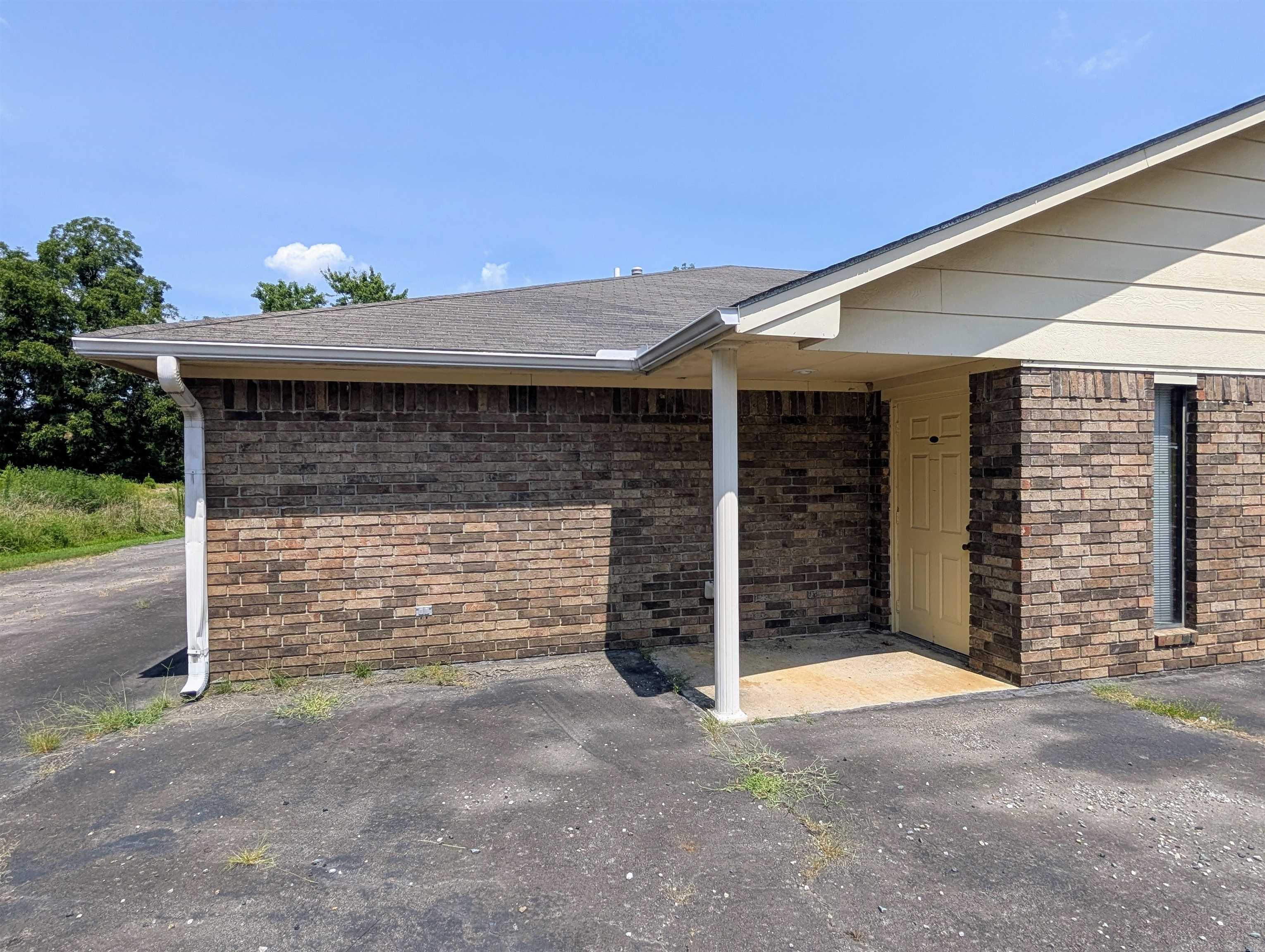 1102 S Mena Street  Mena, AR