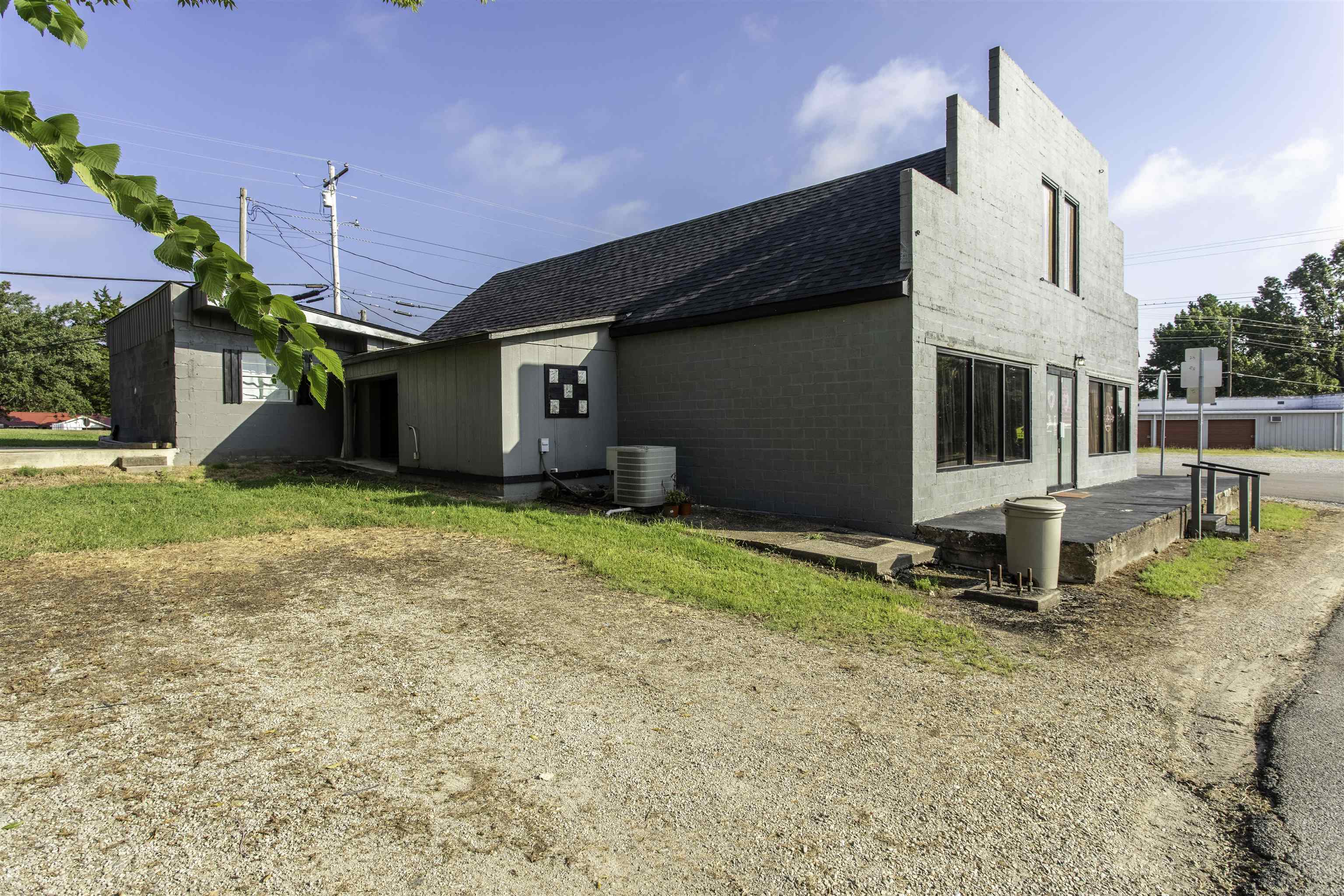 19 AR 25  Lynn, AR