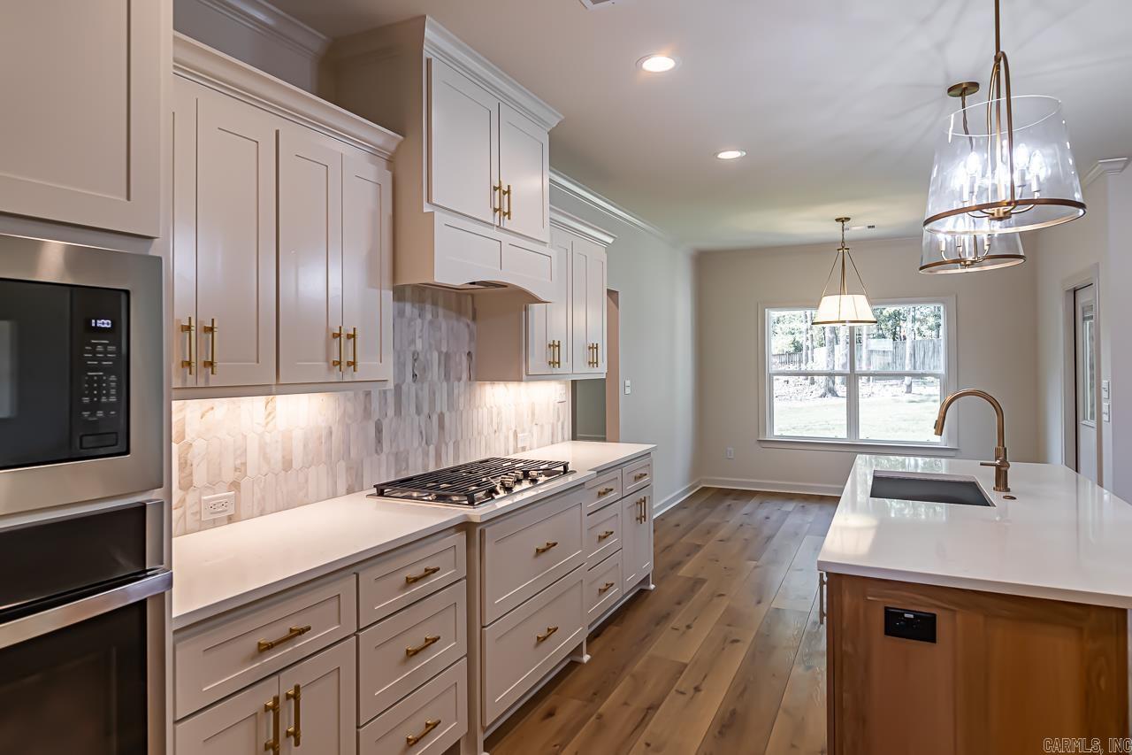 8341 Sapphire Cv.  Sherwood, AR