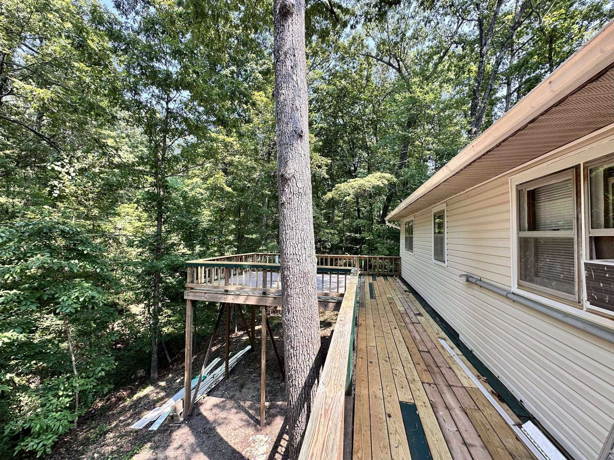 120 Frontier  Ozark Acres, AR