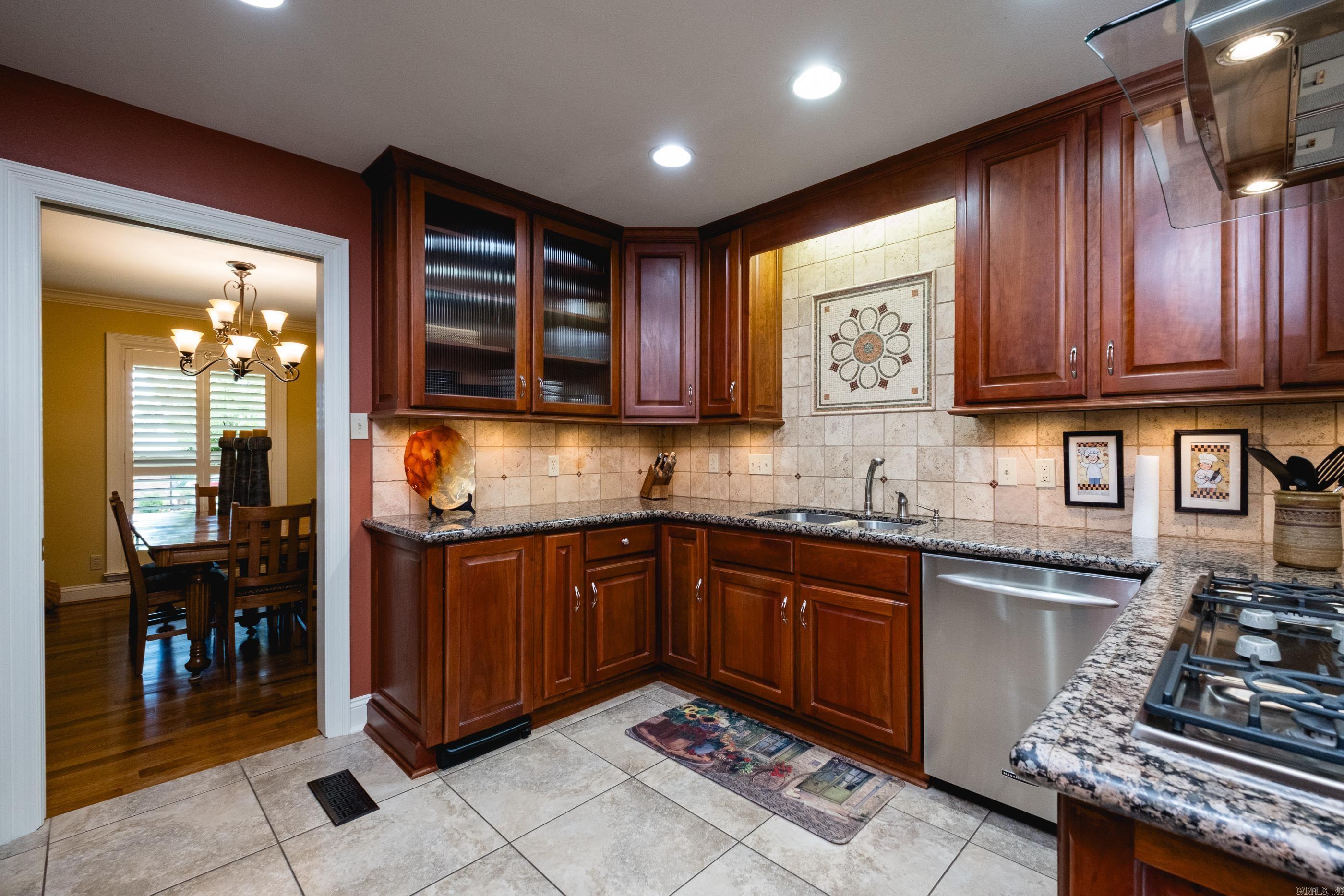 2701 Donaghey  North Little Rock, AR