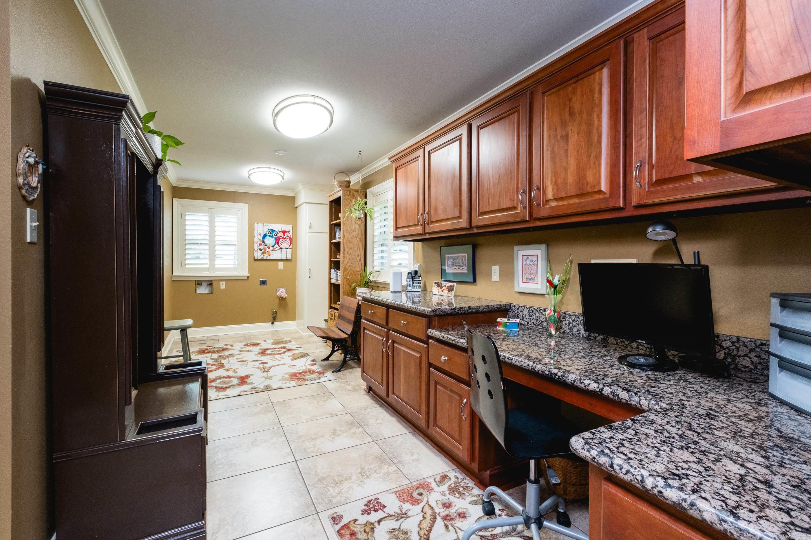 2701 Donaghey  North Little Rock, AR