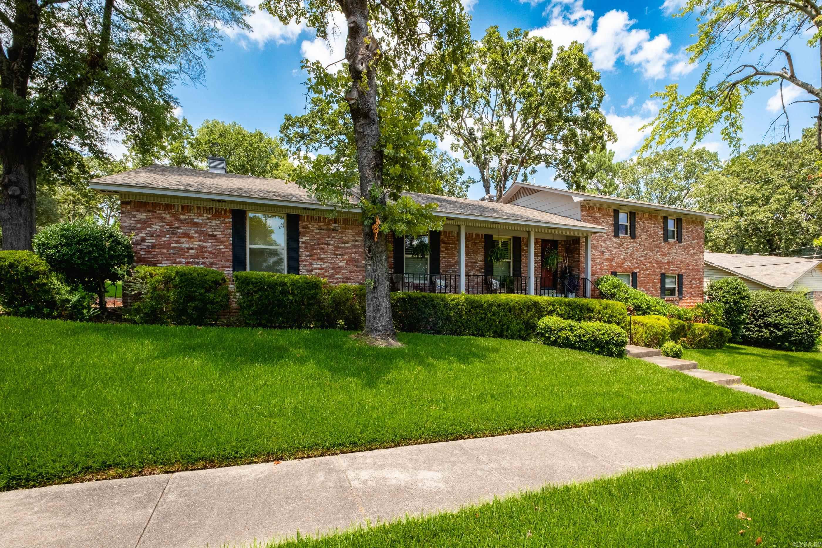 2701 Donaghey  North Little Rock, AR