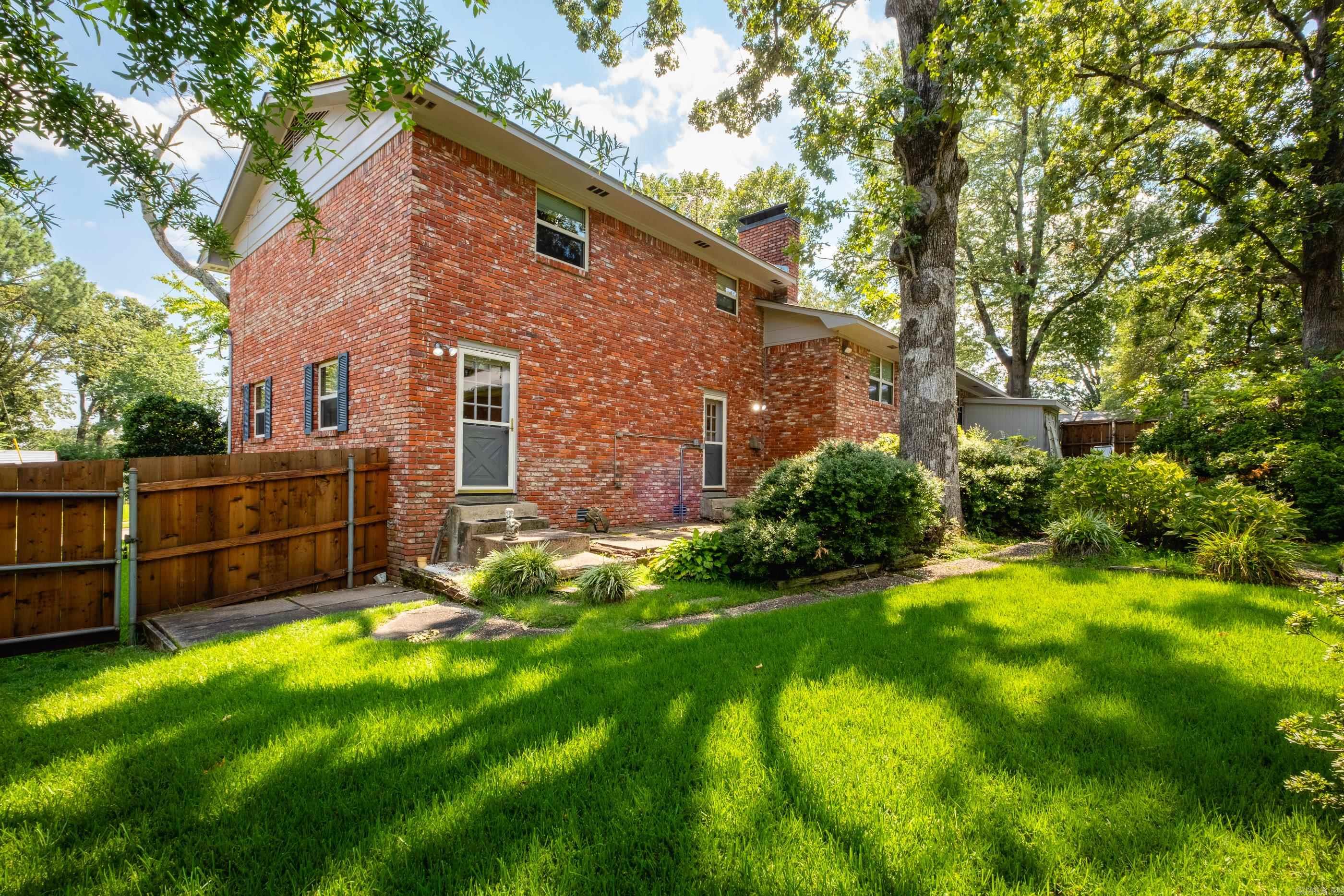 2701 Donaghey  North Little Rock, AR