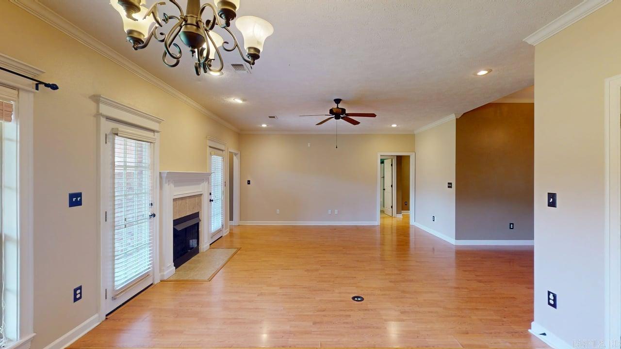 1325 Champions  Conway, AR