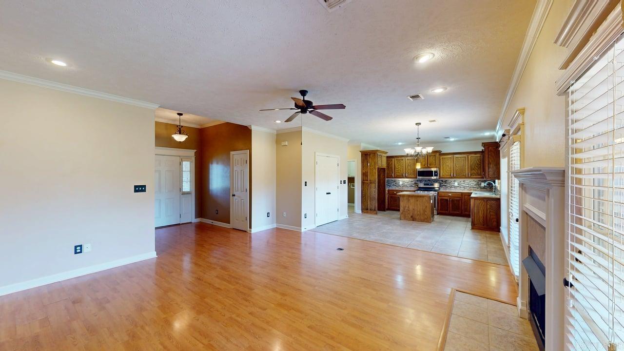1325 Champions  Conway, AR