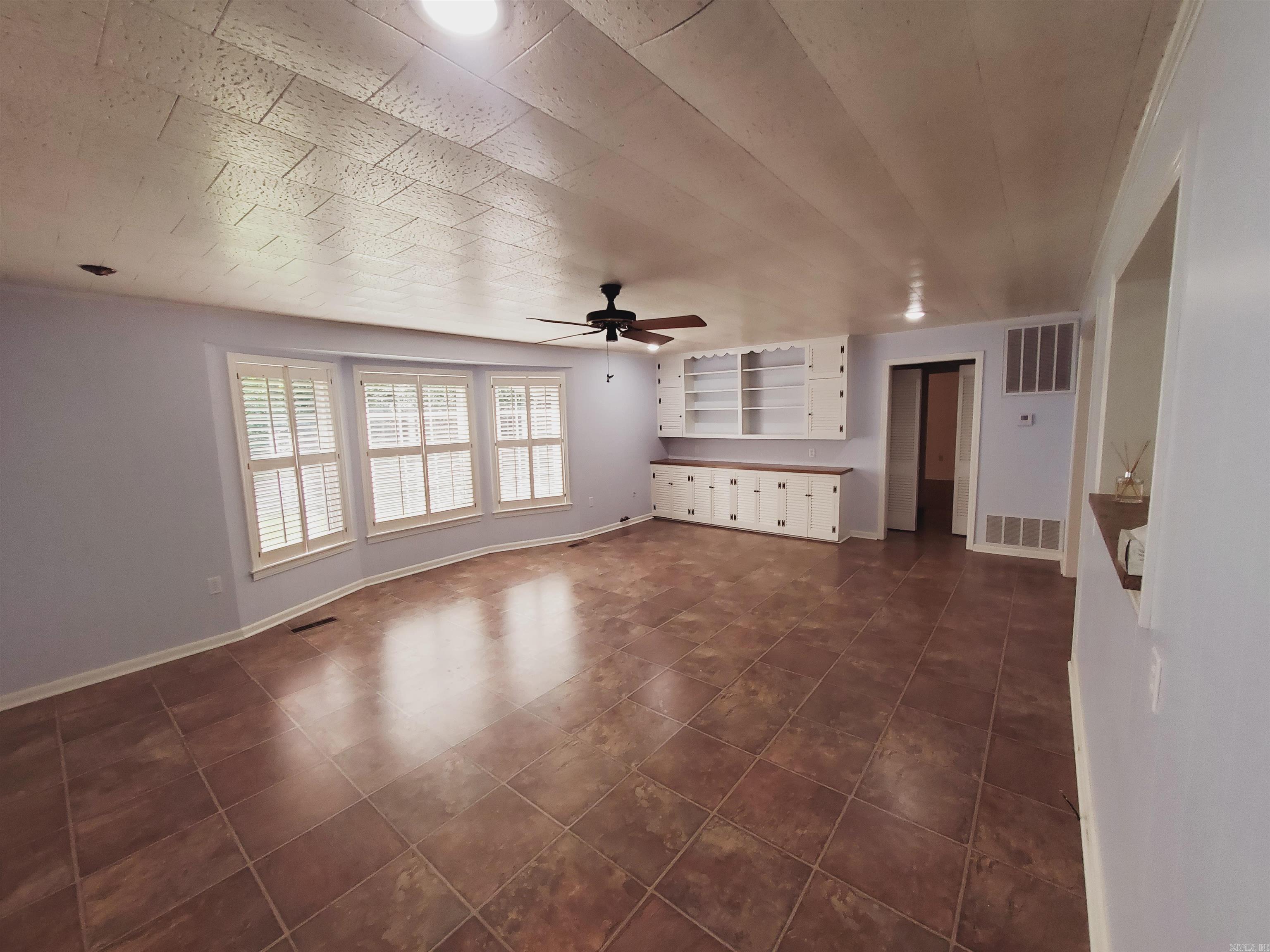 305 N 8th  Piggott, AR