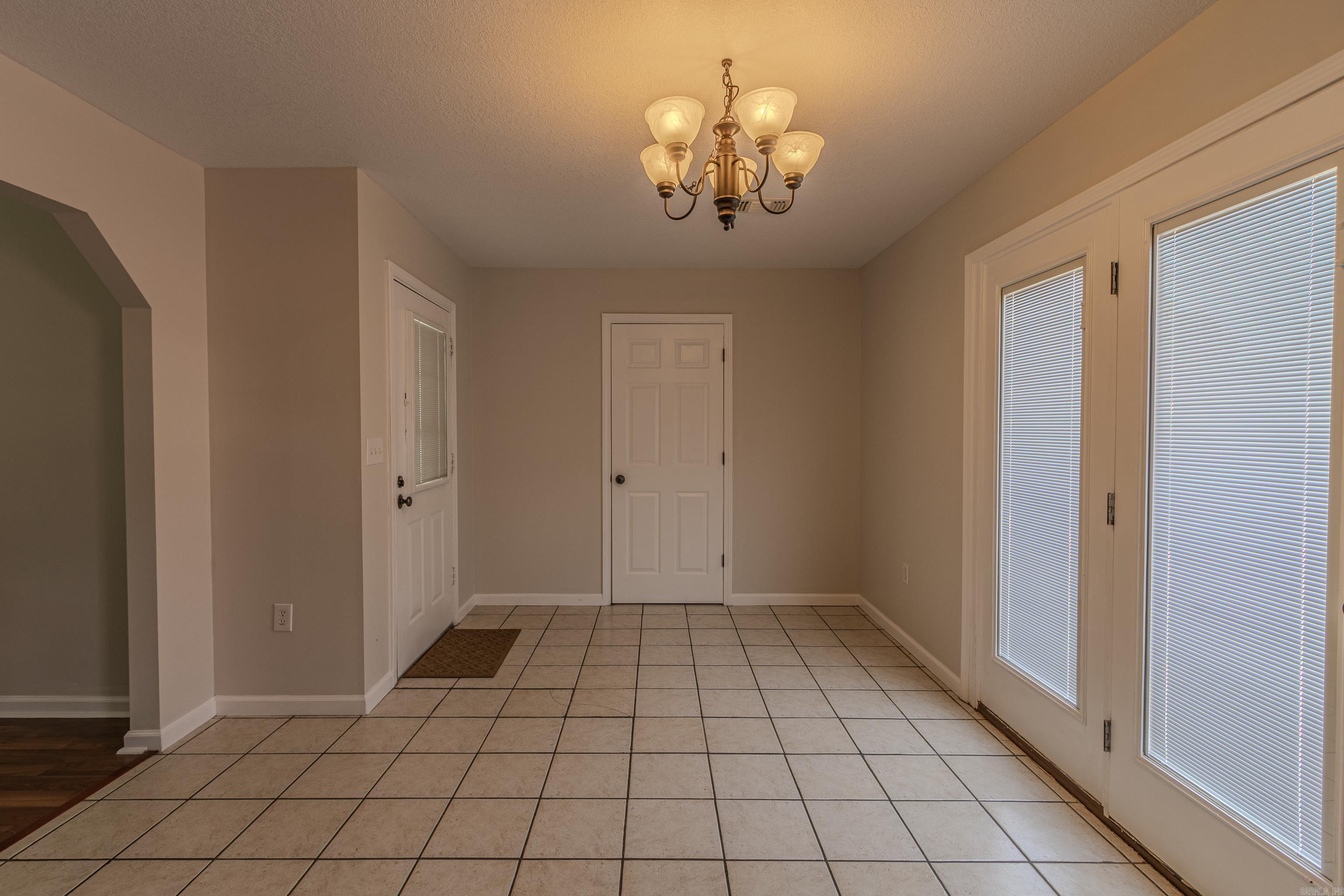 2703 N 5th  Paragould, AR