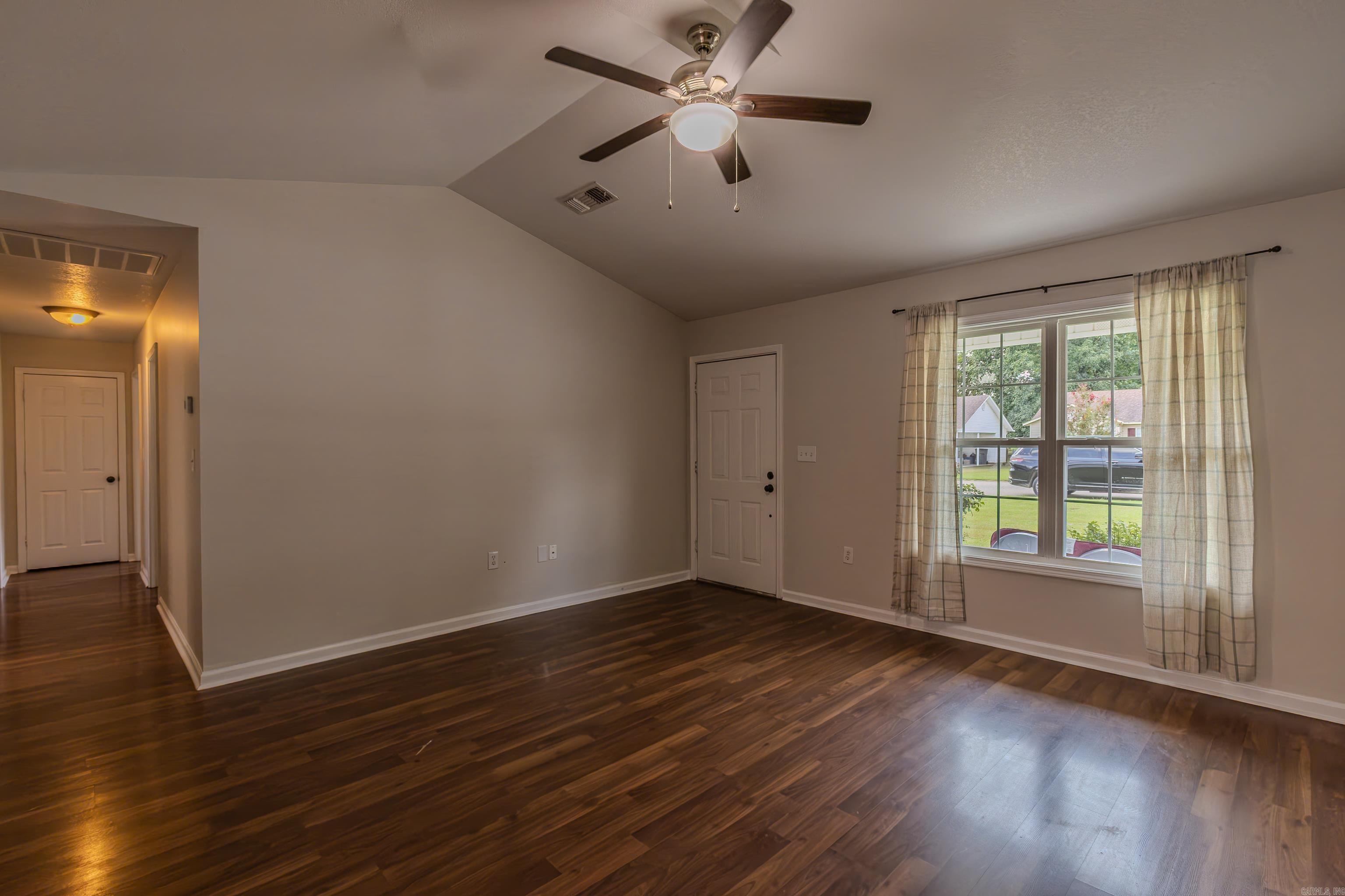 2703 N 5th  Paragould, AR