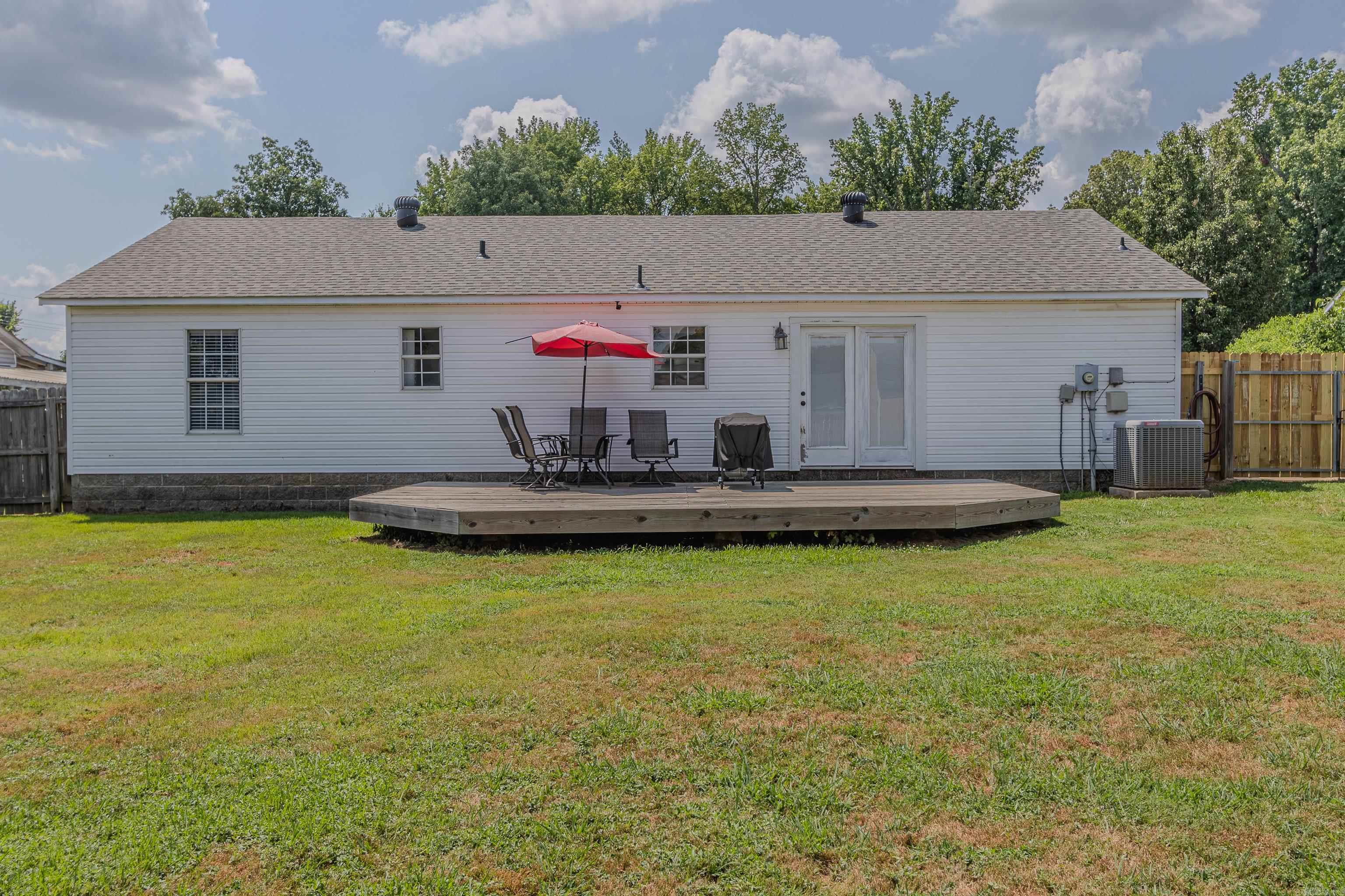 2703 N 5th  Paragould, AR